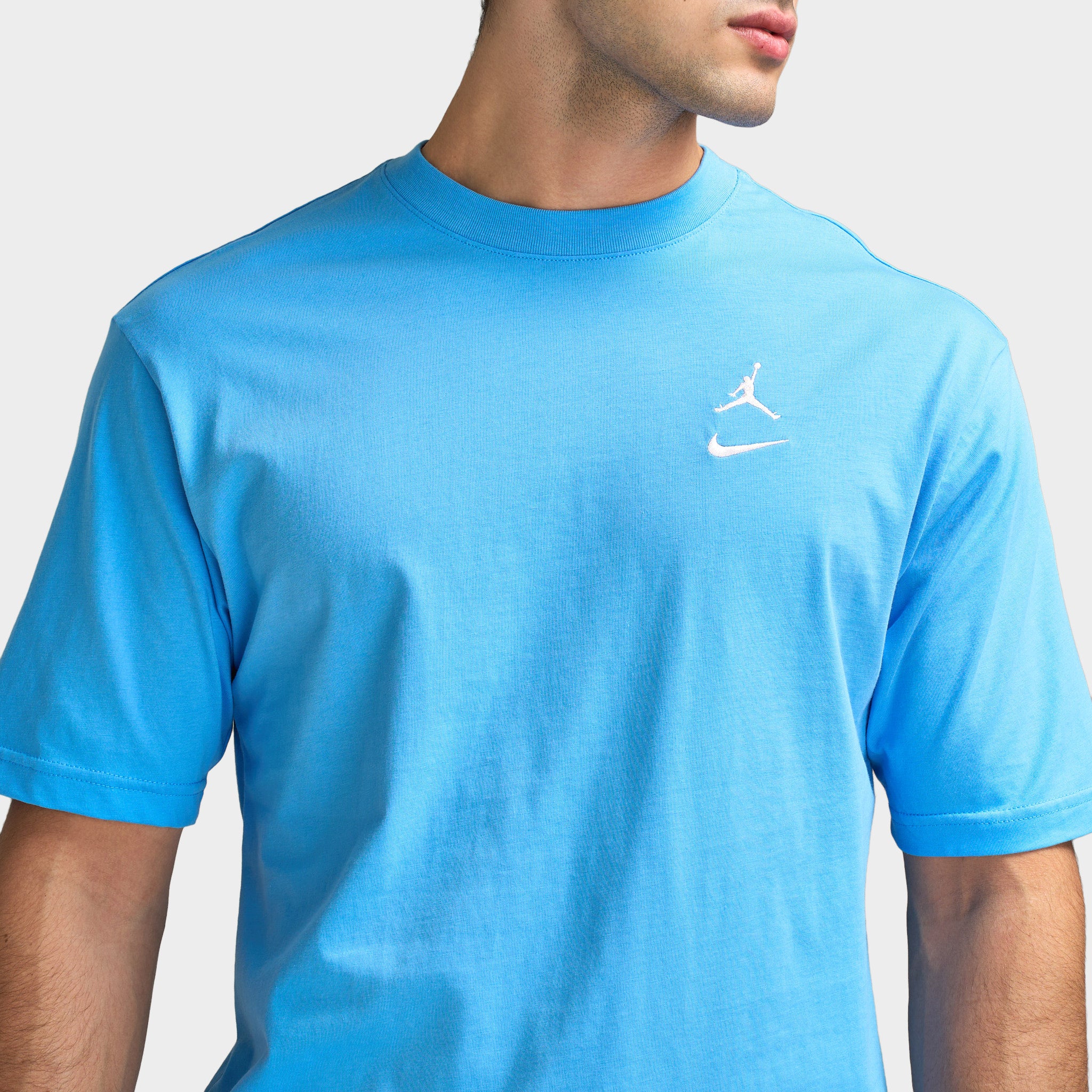 Jordan Varsity Brooklyn Crew Neck T Shirt University Blue/ Midnight Navy - Image 3