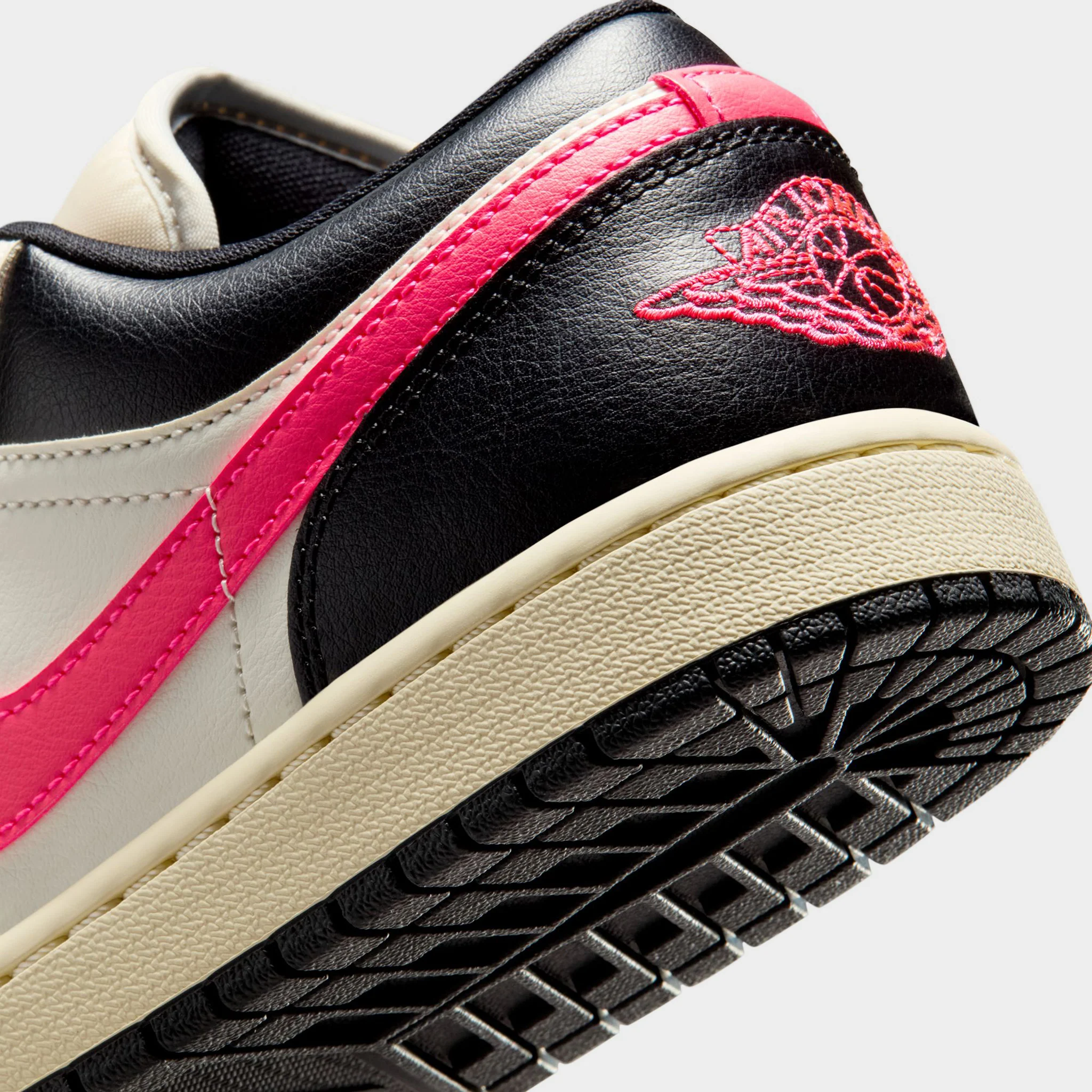 Jordan Women's 1 Low Pale Ivory / Racer Pink - Black - Image 4