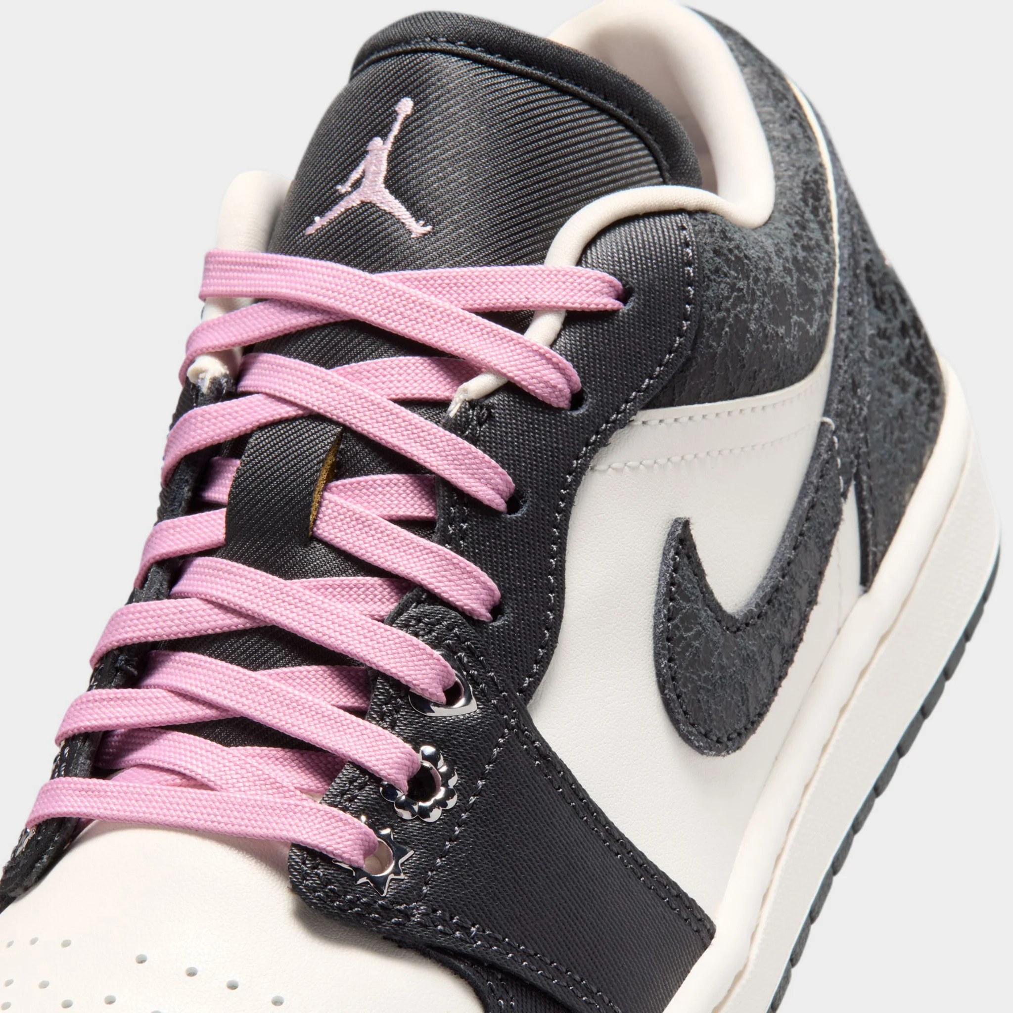 Jordan Women's 1 Low SE Anthracite / Iced Carmine - Sail - Image 3