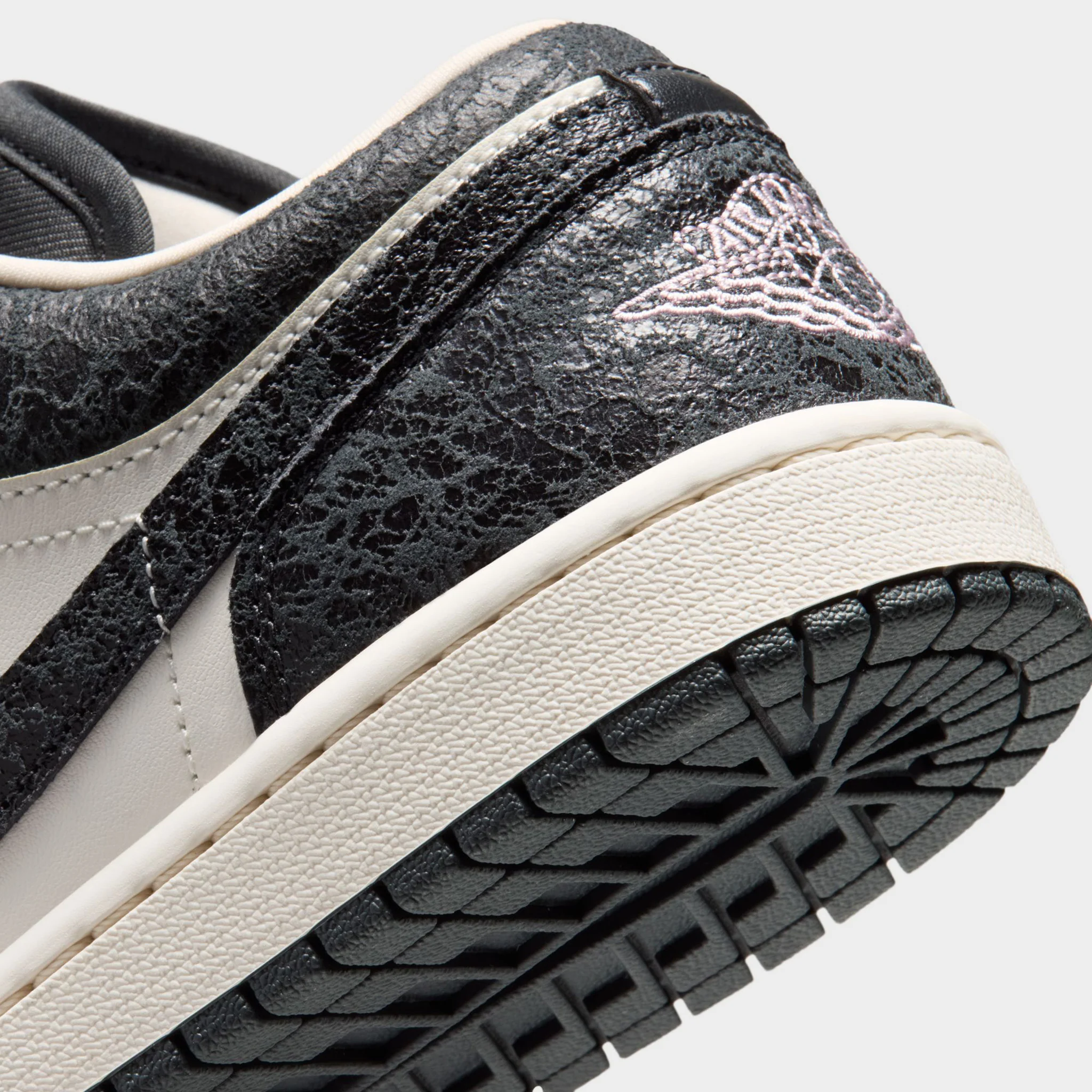 Jordan Women's 1 Low SE Anthracite / Iced Carmine - Sail - Image 4