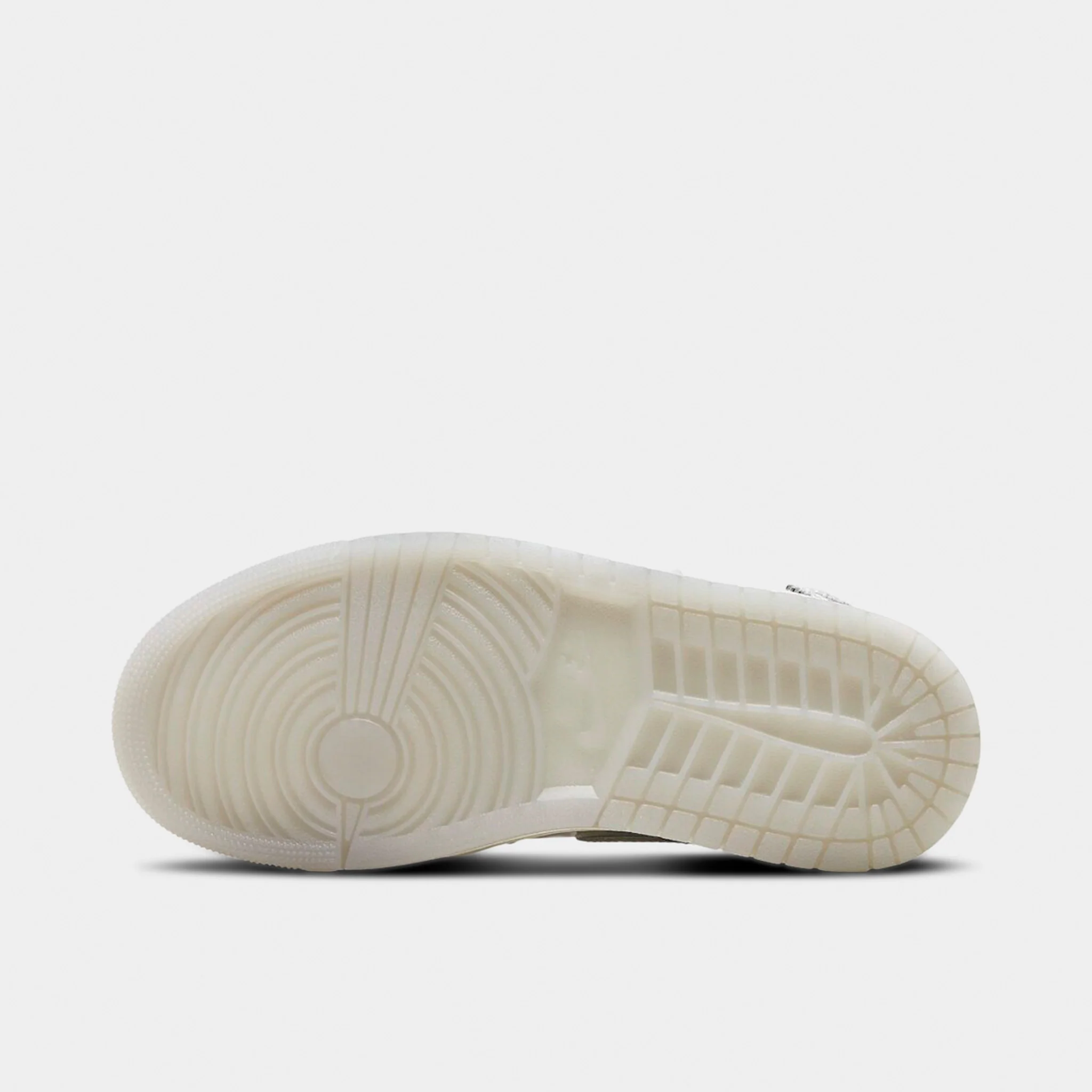 Jordan Women's 1 Retro Hi OG Metallic Silver - Image 6