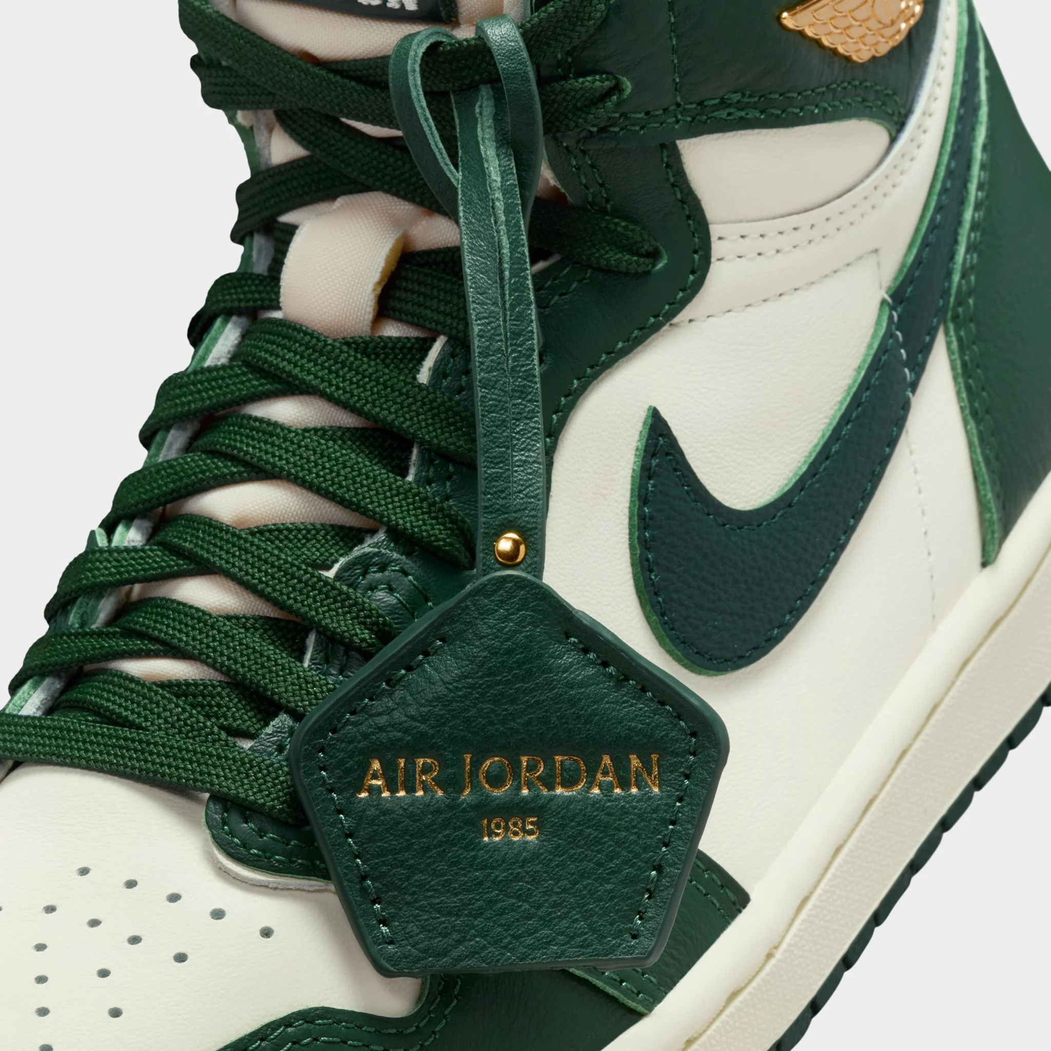 Jordan Women's 1 Retro High OG Pale Ivory / Pro Green - Fir - Image 3