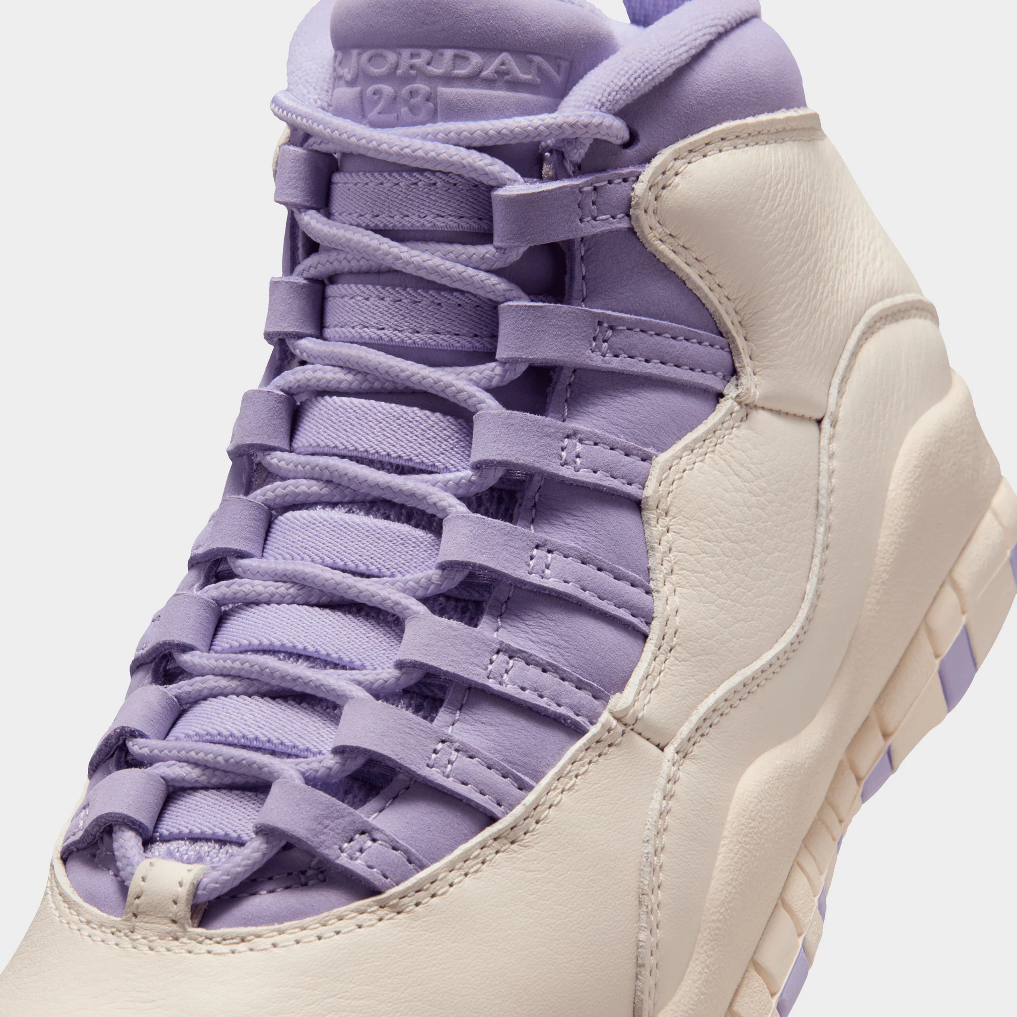 Jordan Women's 10 Retro Chalk / Hydrangeas - Wild Grape - Image 3