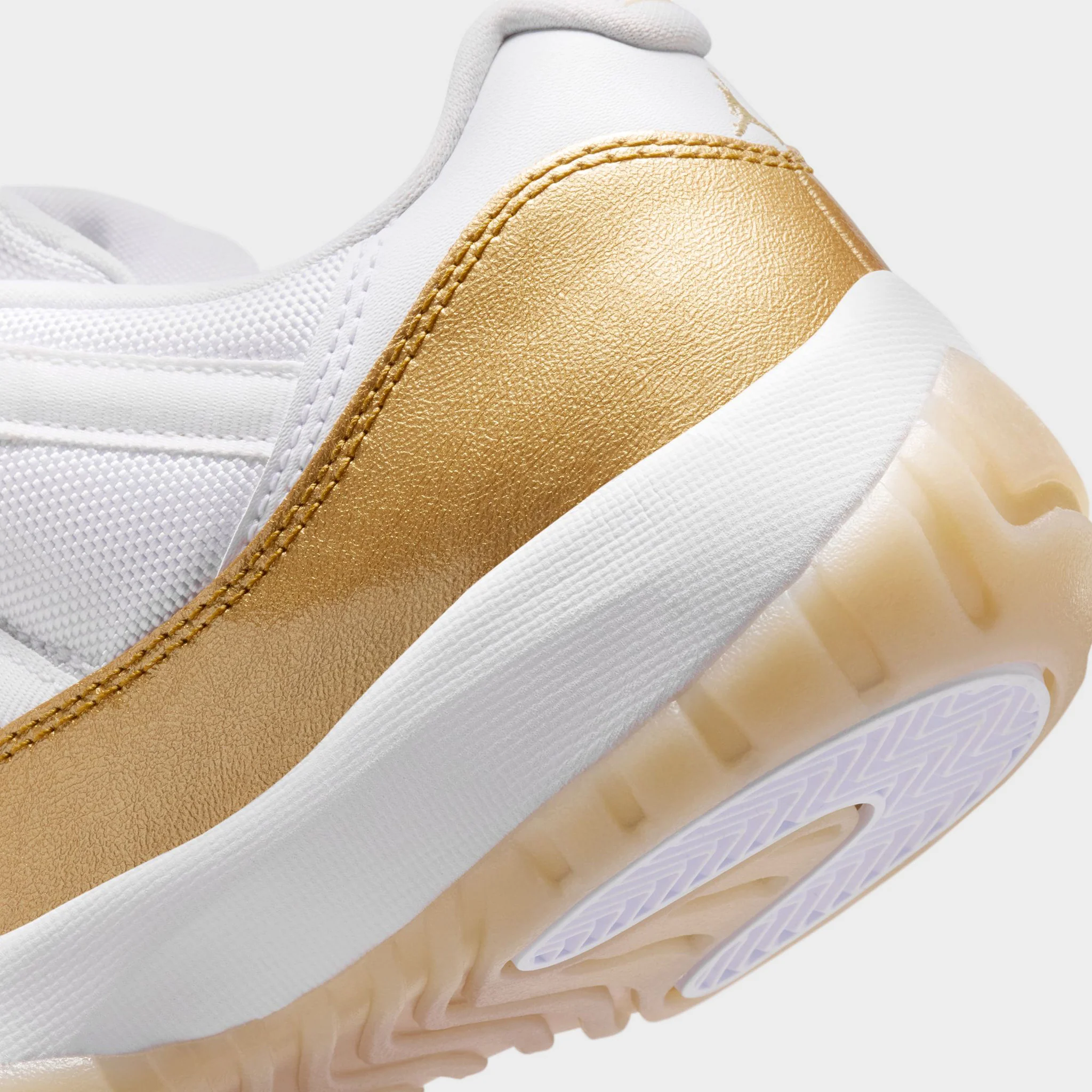Jordan Women's 11 Retro White / Metallic Gold - Team Gold - Image 4