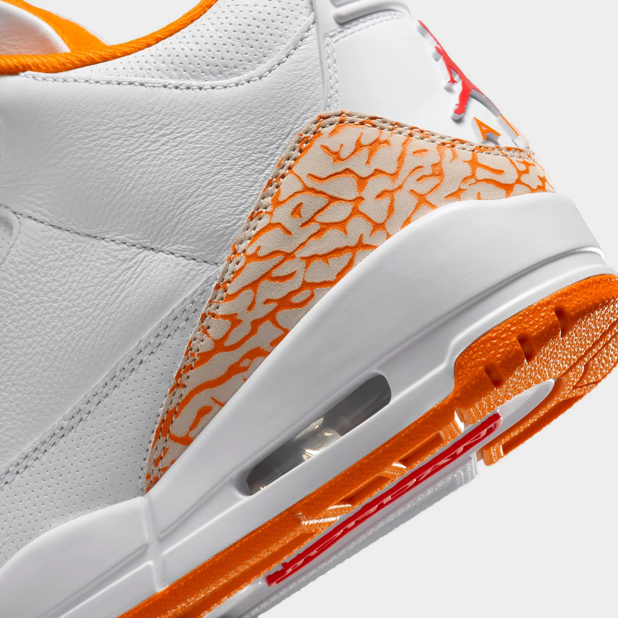 Jordan Women's 3 Retro White / Multi-Color - Image 4