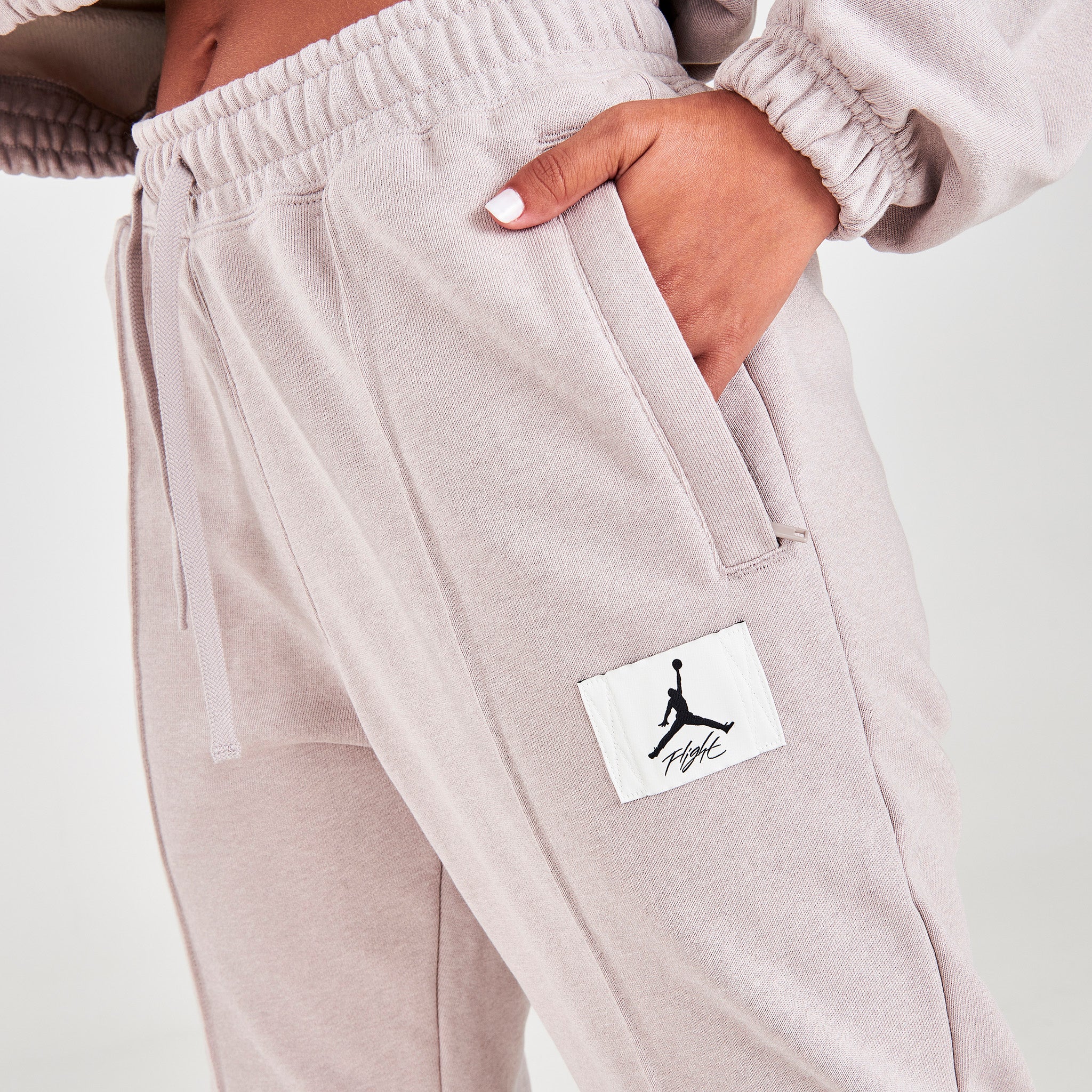 Jordan Women's Essential Fleece Pants Moon Particle / HTR - Thunder Grey - Image 4