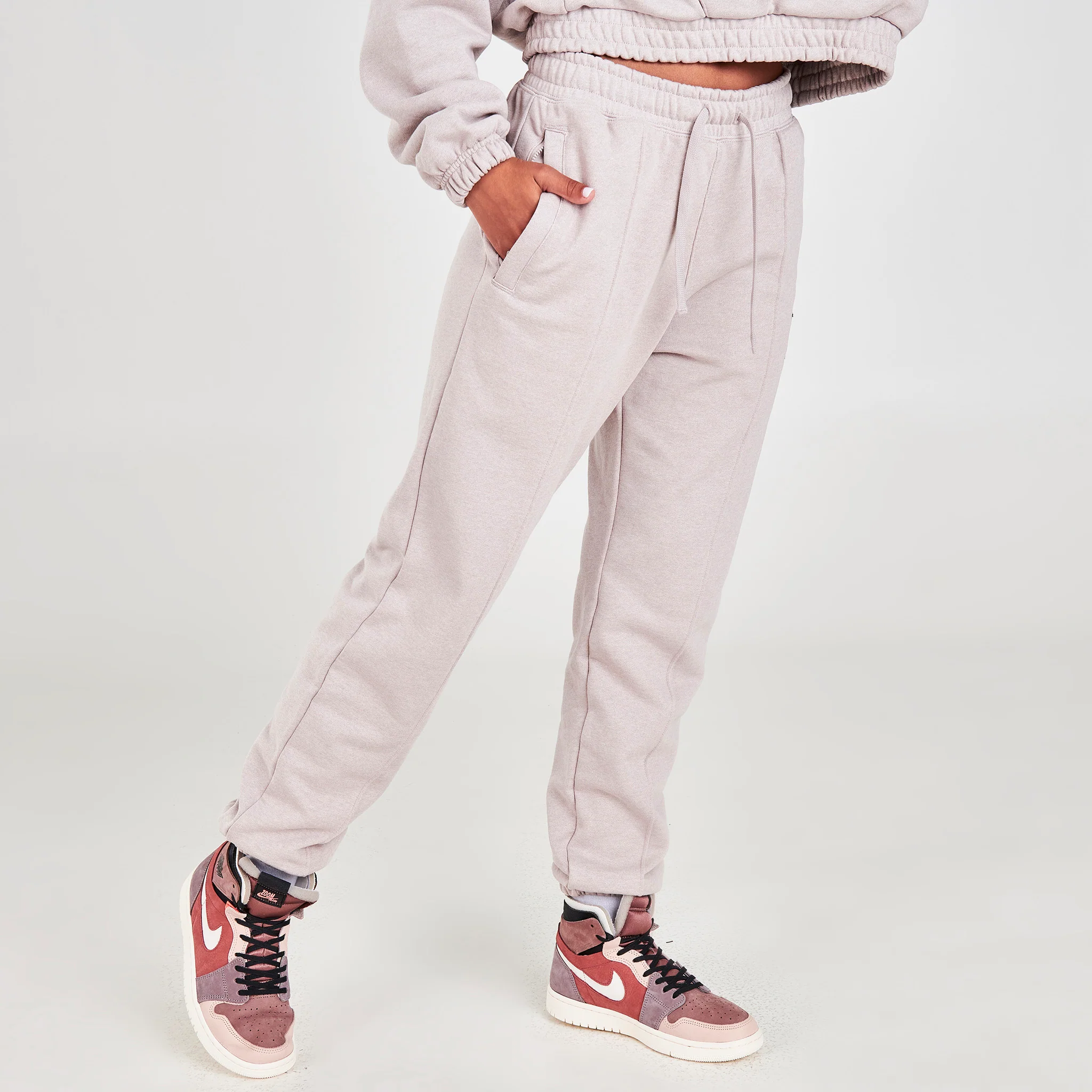 Jordan Women's Essential Fleece Pants Moon Particle / HTR - Thunder Grey - Image 5