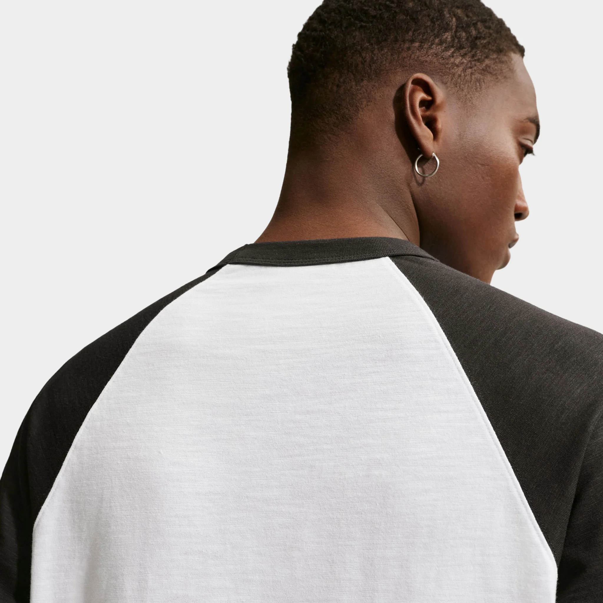 Nike Sportswear Club 3/4 Sleeve Raglan Top Black / White - Image 4