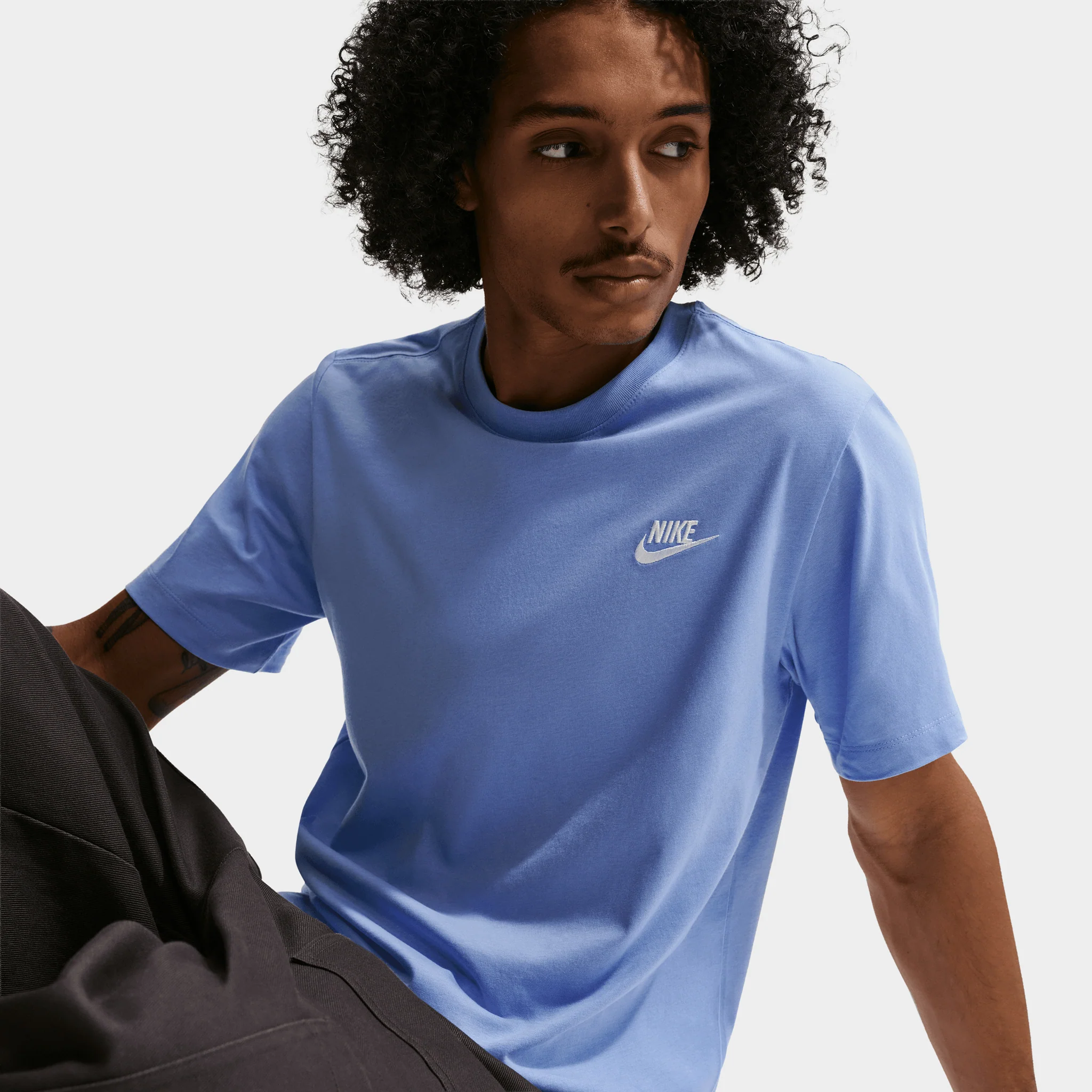 Nike Sportswear Club Tee / Royal Pulse - Image 3