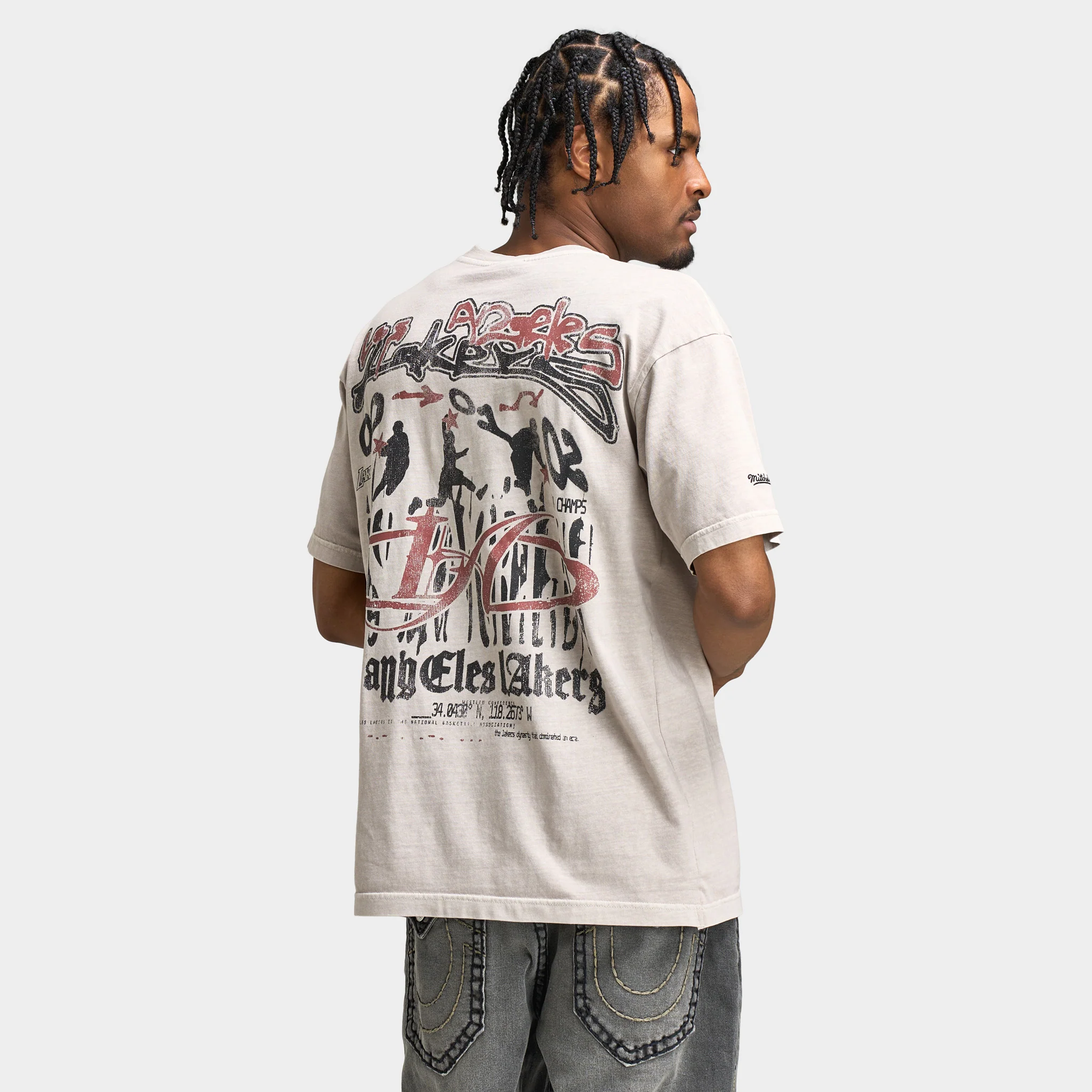 Mitchell & Ness Lakers Distress Boxy T-Shirt / Washed Chartreuse - Image 2