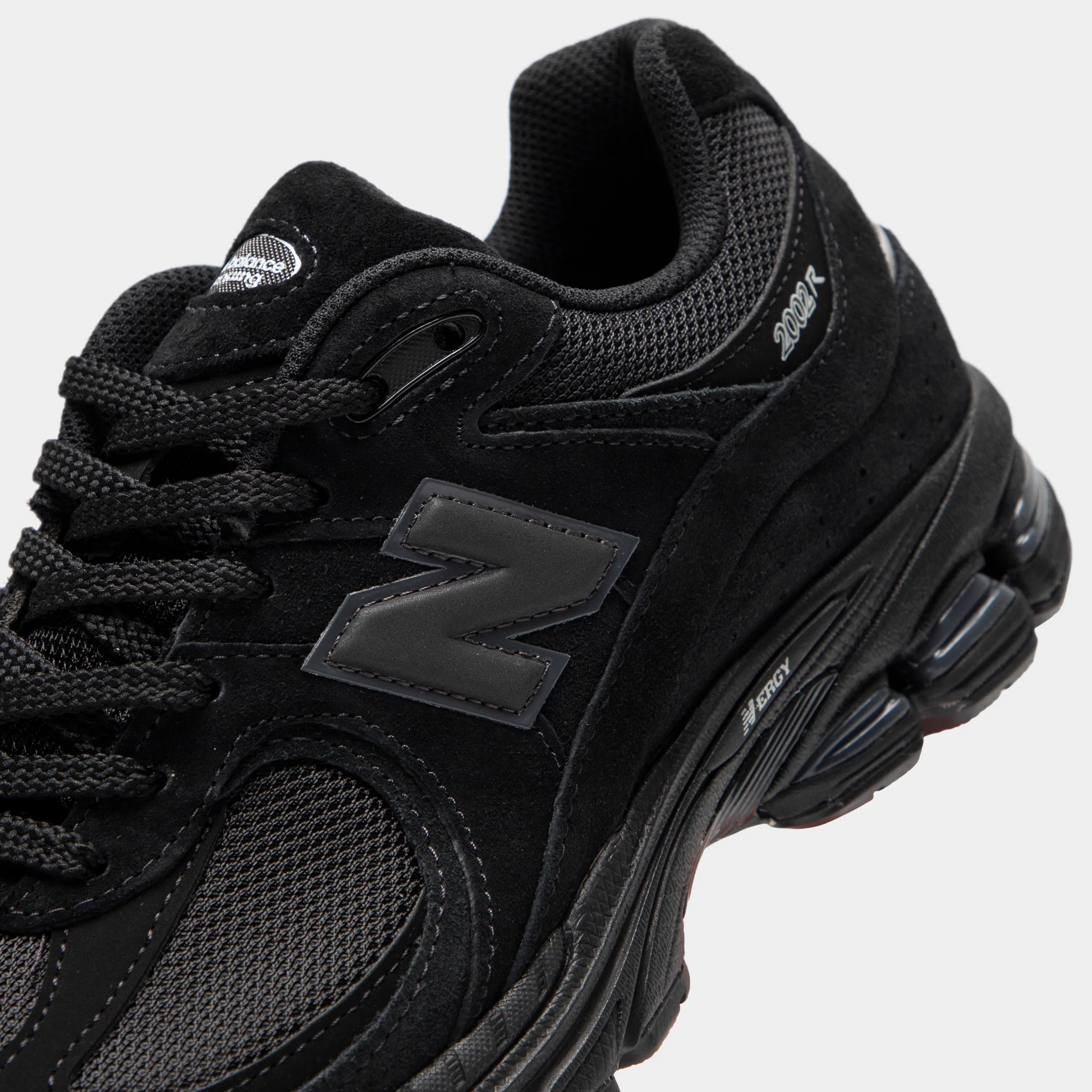 New Balance 2002R Black / Metallic - Image 3