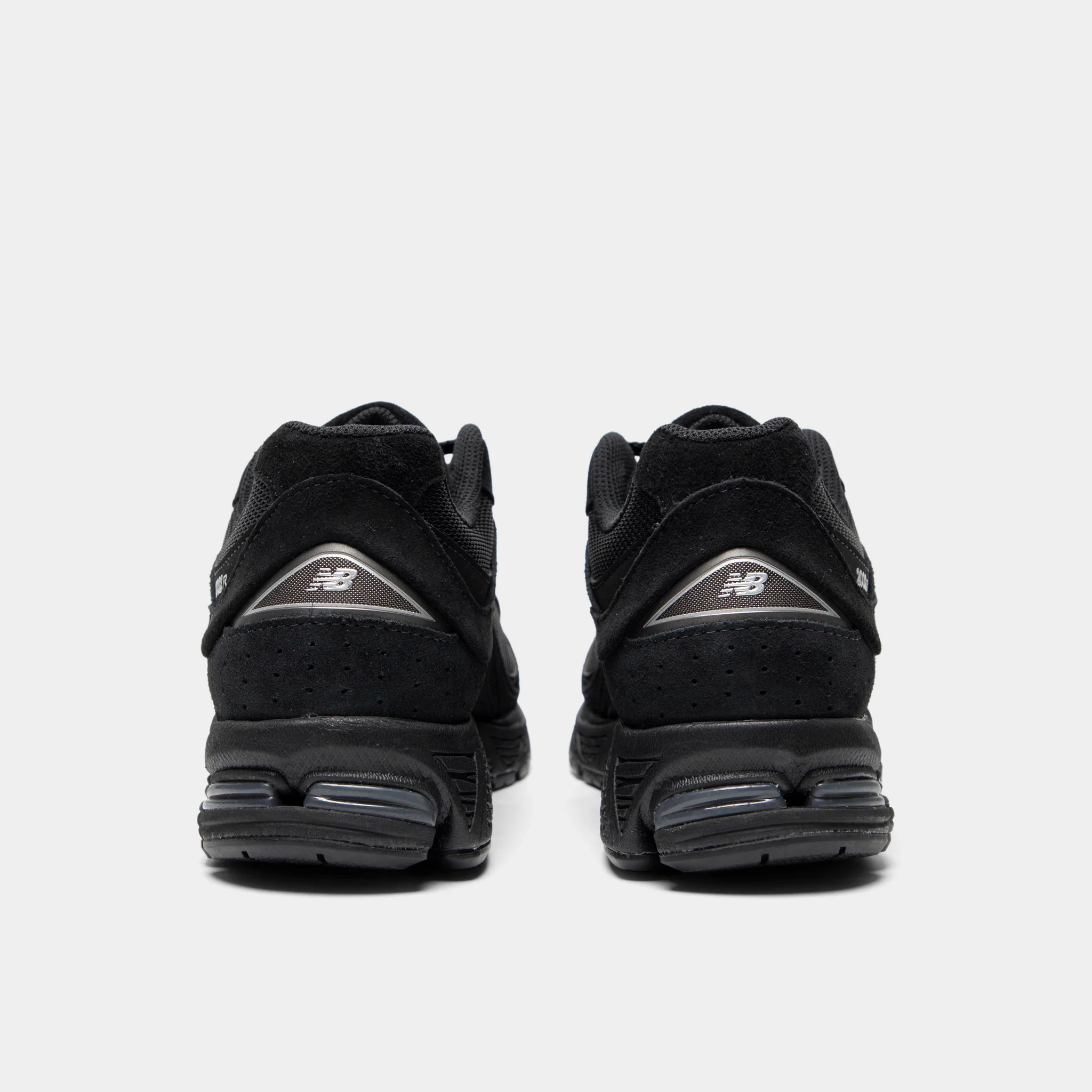 New Balance 2002R Black / Metallic - Image 4