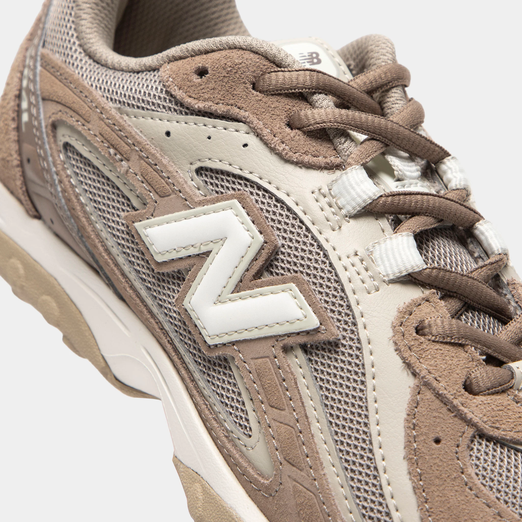 New Balance 204L Mushroom / Arid Stone - White - Image 3
