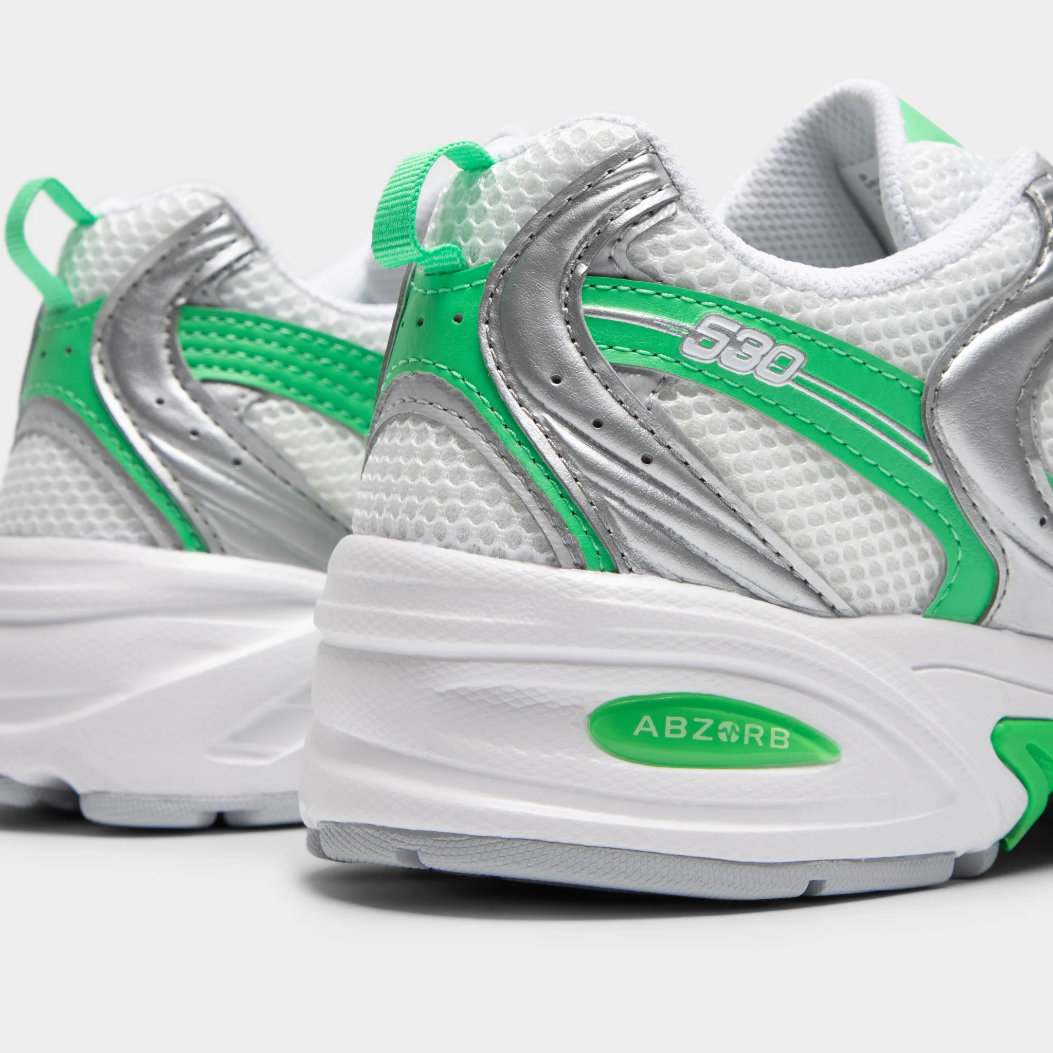 New Balance 530 Silver Metallic / Green Apple - Image 3