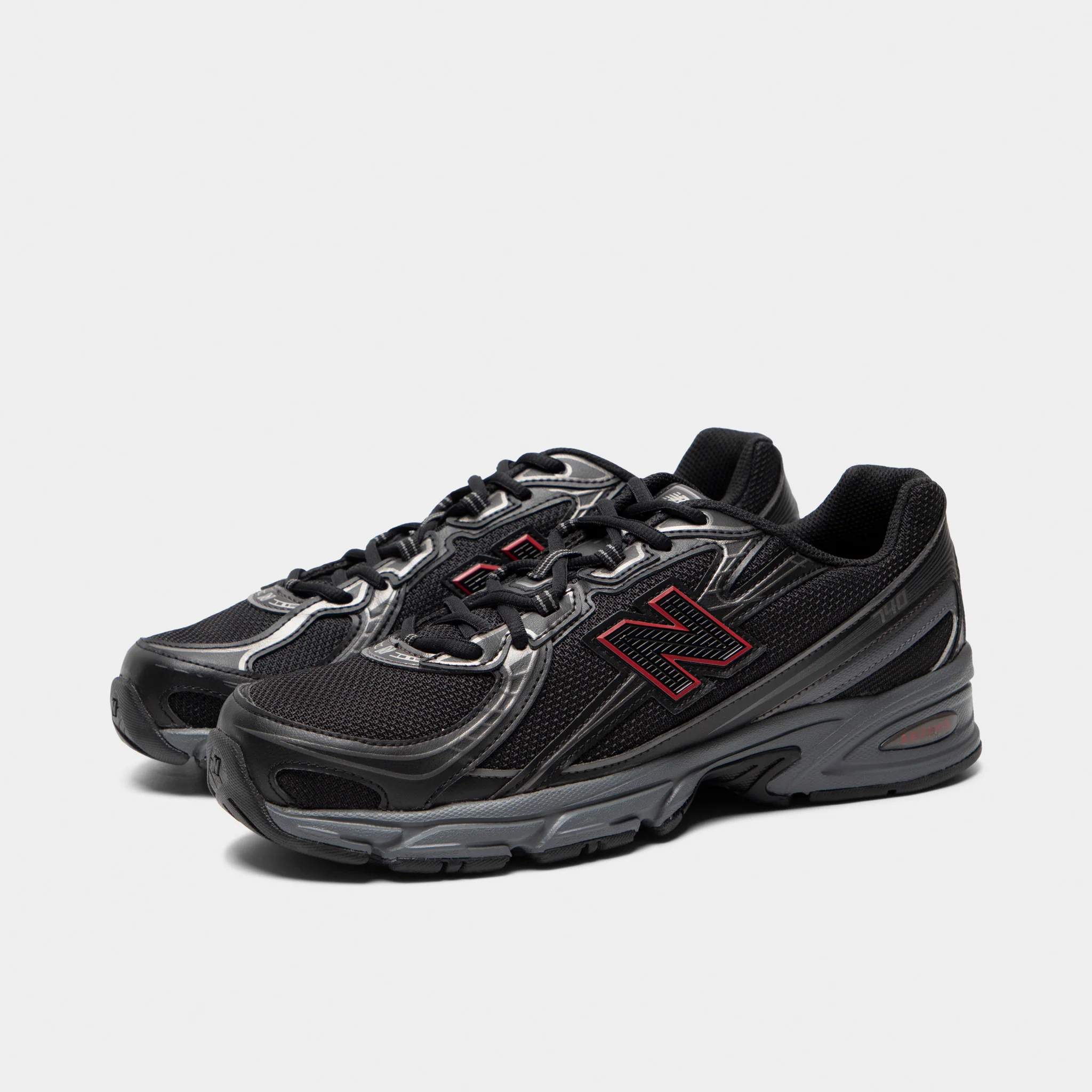 New Balance 740 Black / Black - Image 2