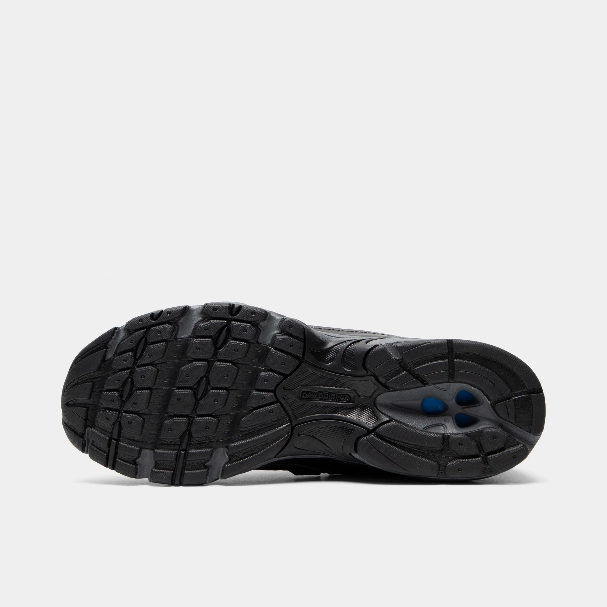 New Balance 740 Black / Black - Image 6