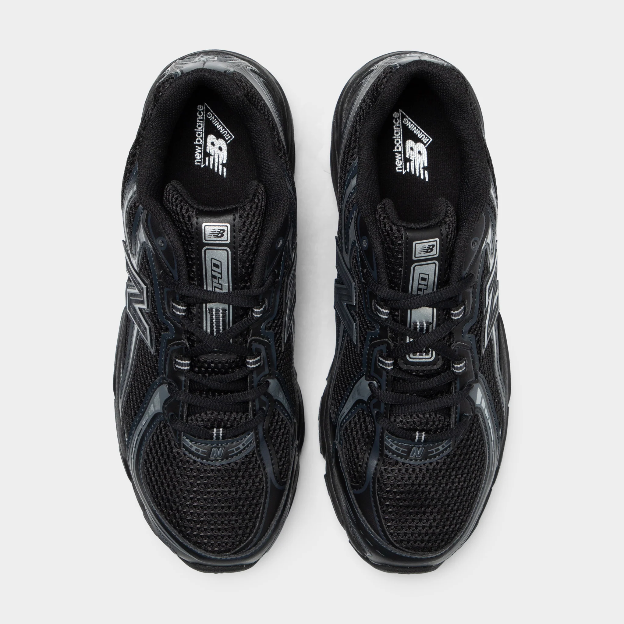 New Balance 740 Black / Metallic Silver - Image 5