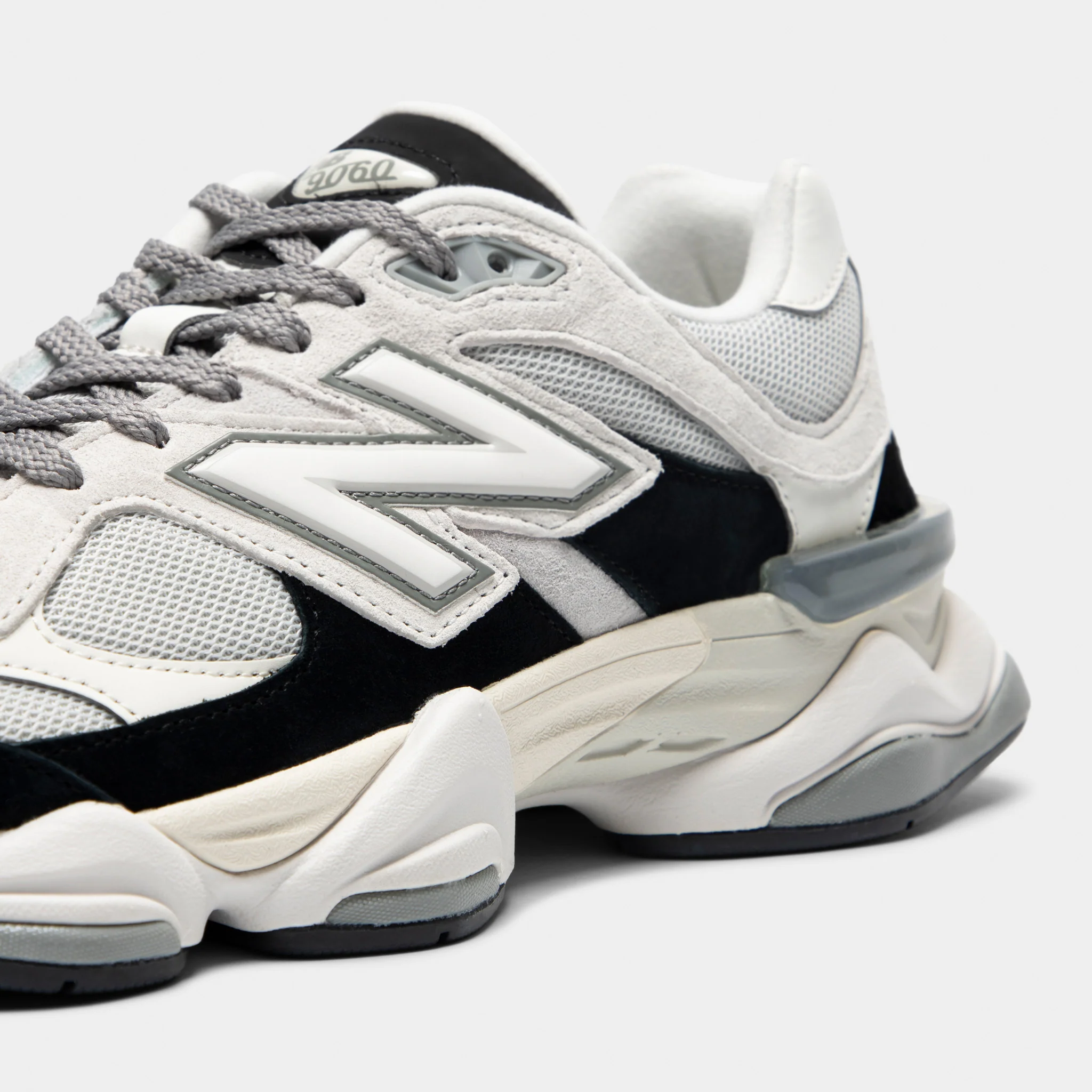 New Balance 9060 Black / Reflection - Image 3