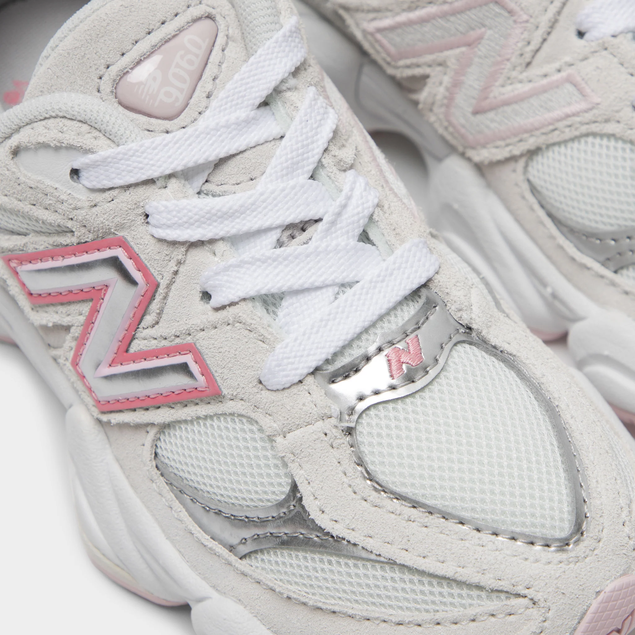 New Balance Children's 9060 White / Pink - Image 3