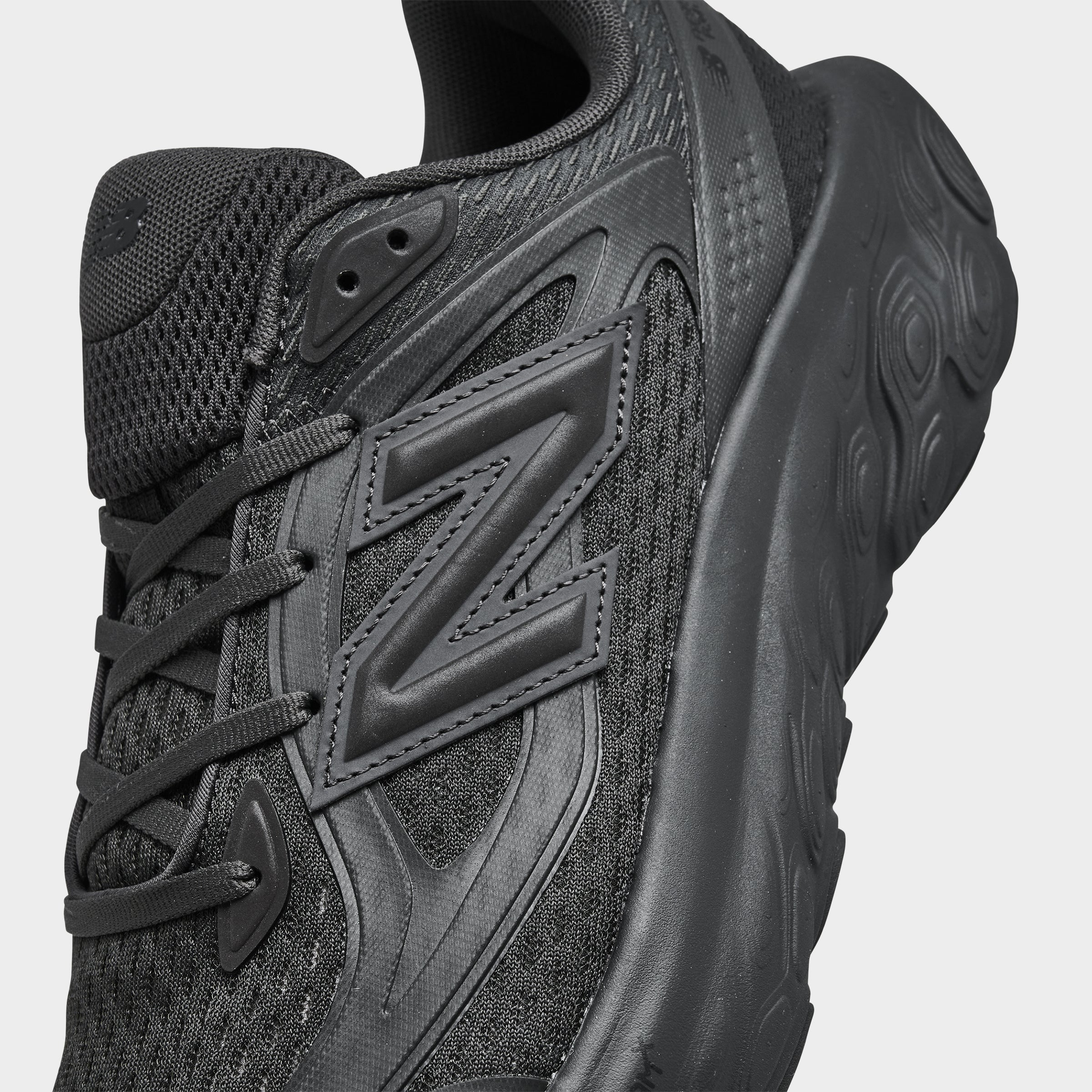 New Balance Fresh Foam Trainer Black / Grey - Image 3