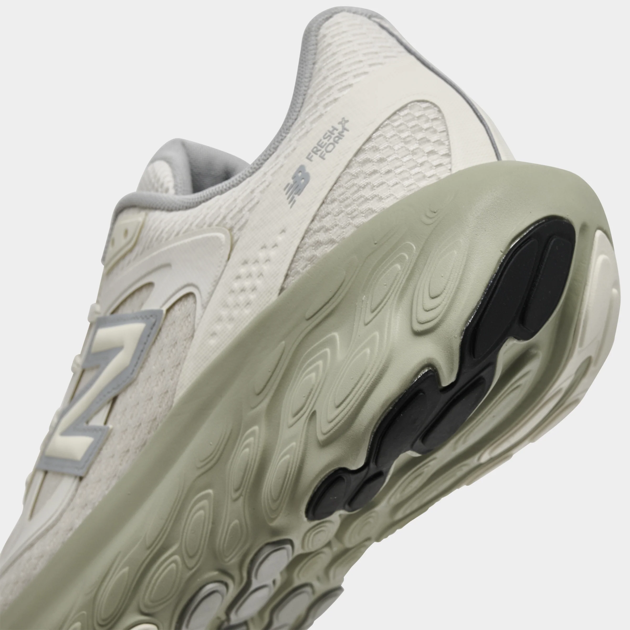 New Balance Fresh Foam Trainer Tan / Khaki - Image 3