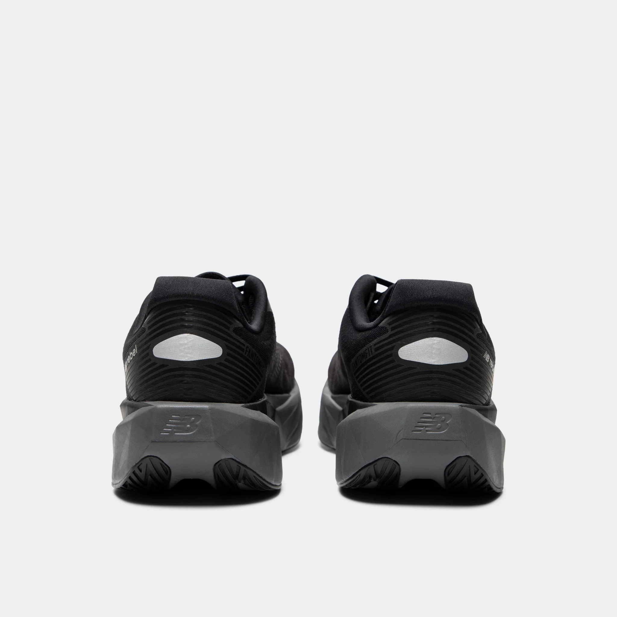New Balance FuelCell Rebel v5 Black / Black - Image 4