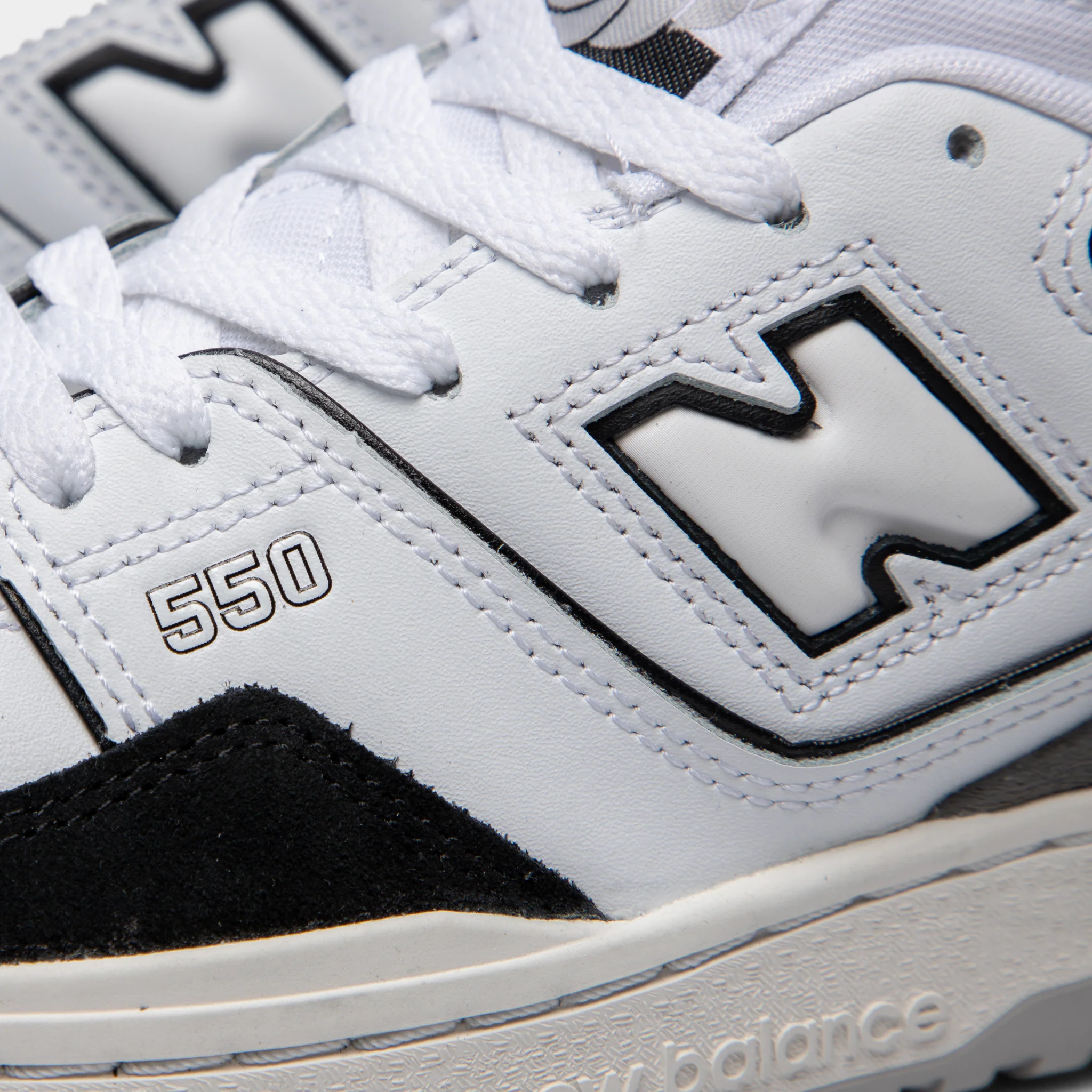 New Balance Junior Boys' 550 White / Black - Image 3