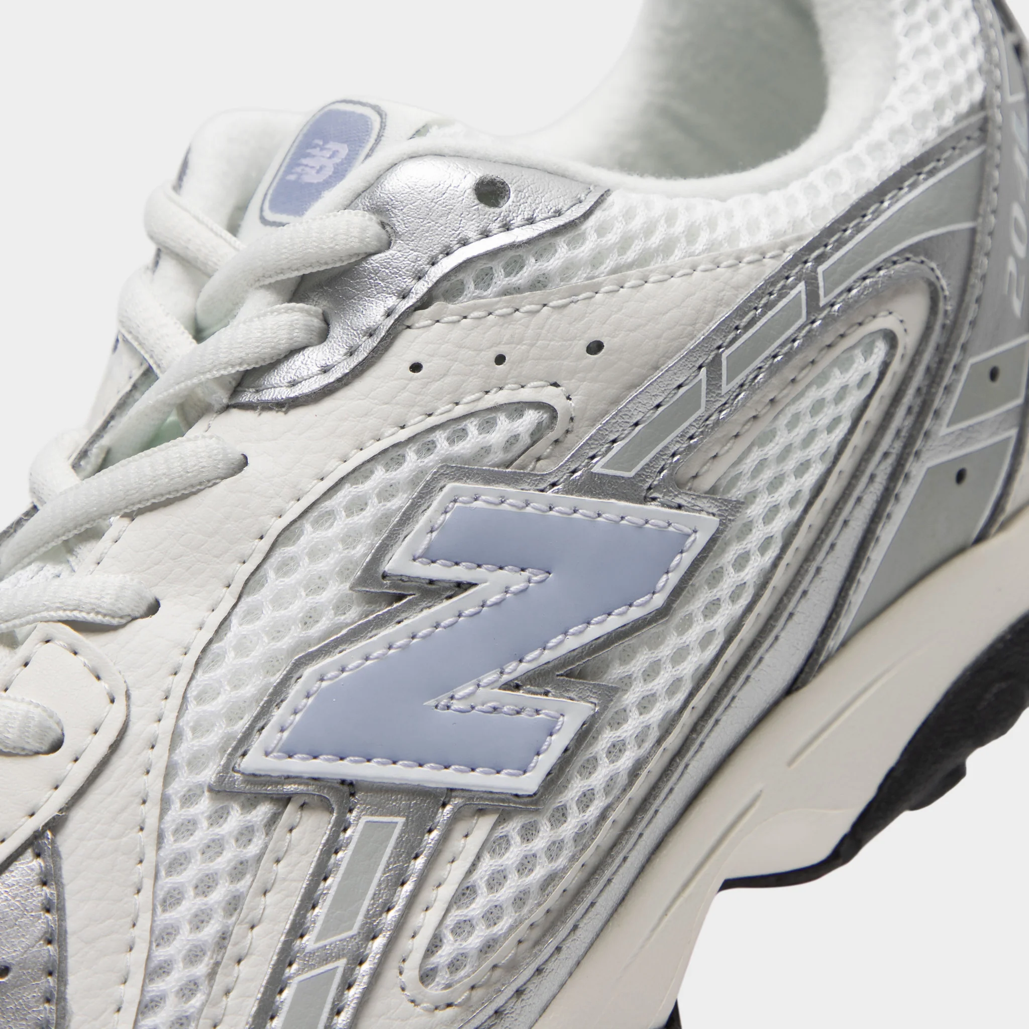 New Balance Juniors' 204 White / Oxford Blue - Image 3