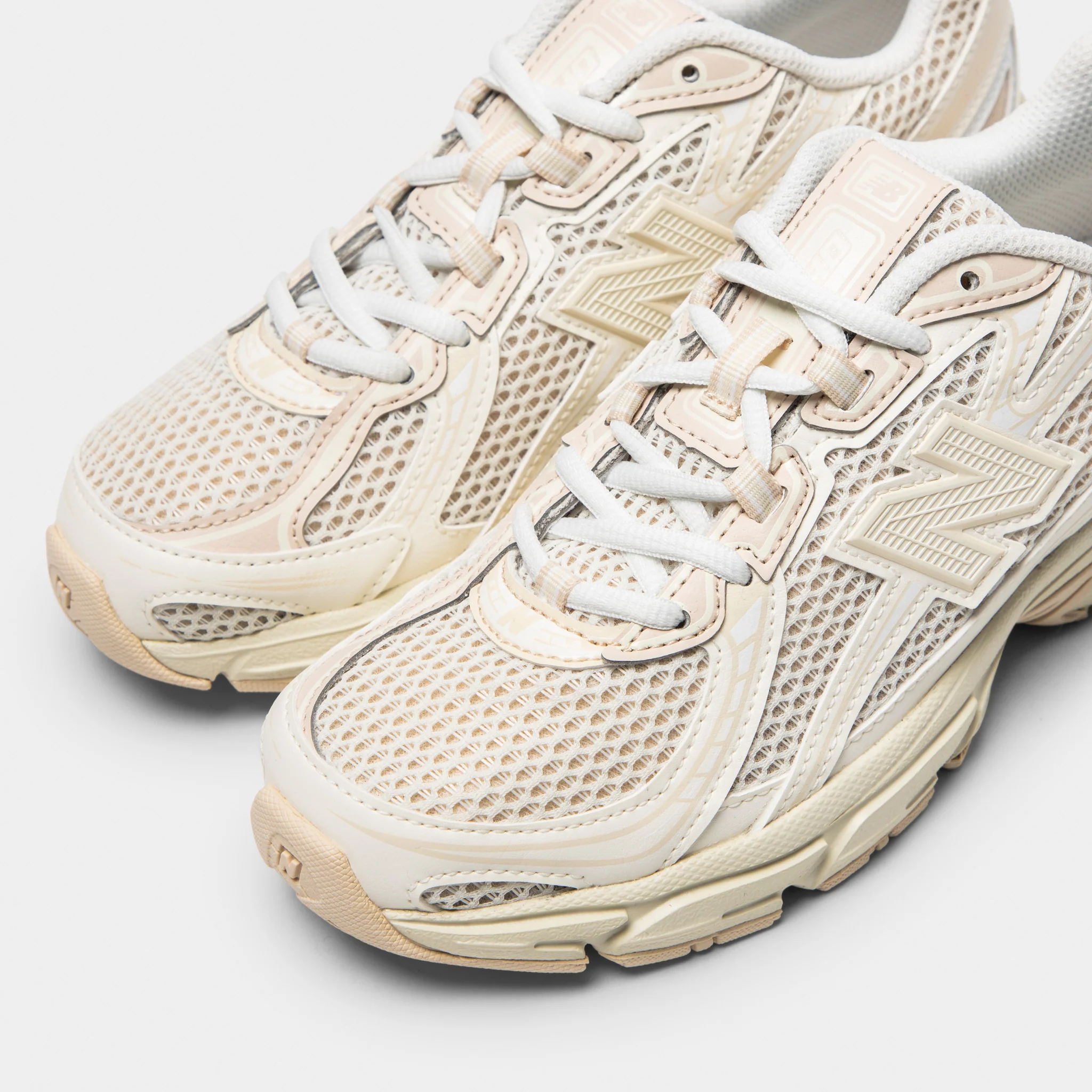 New Balance Juniors' 740 Sea Salt / Angora - Image 3