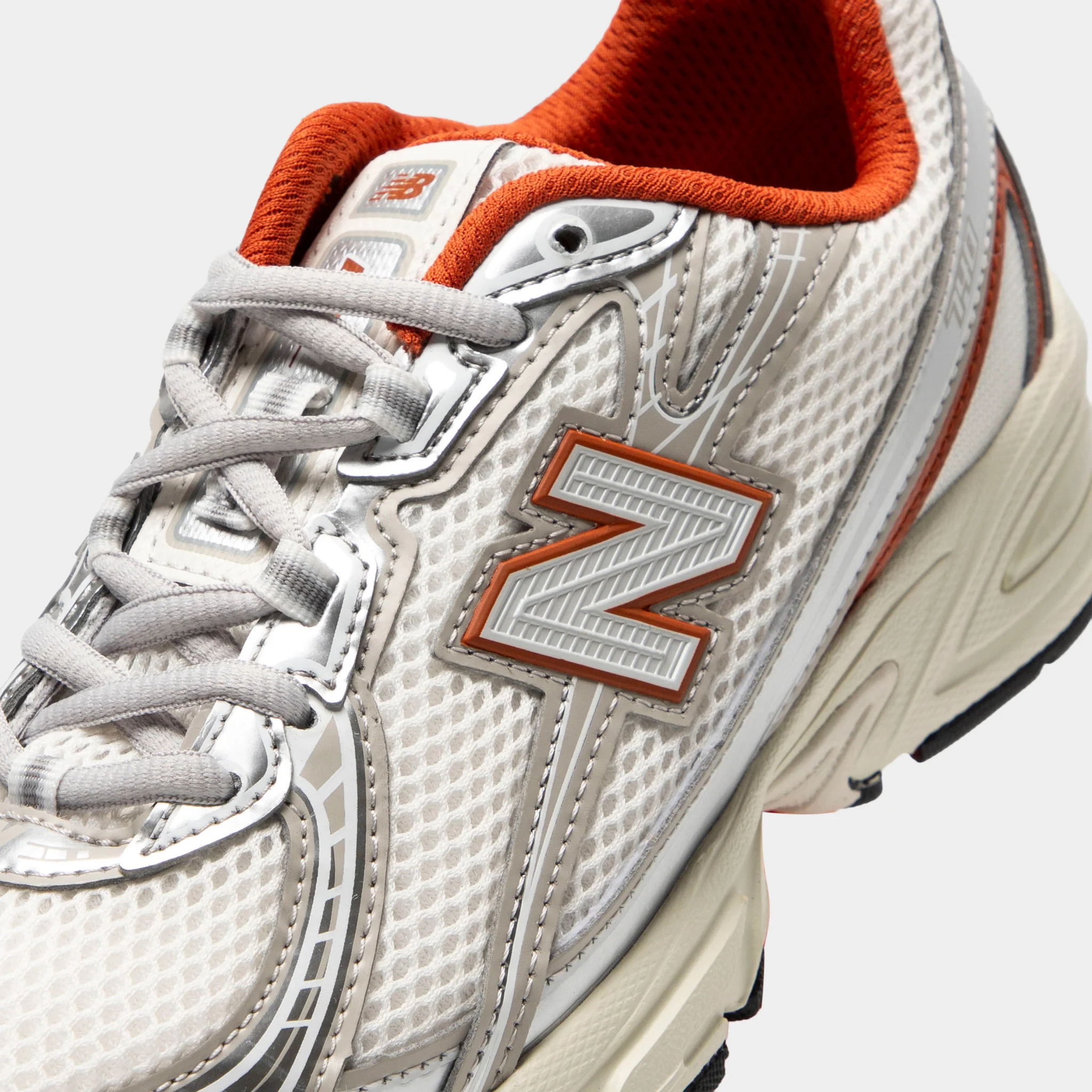 New Balance Juniors' 740 Silver Metallic / Cinnamon - Image 3