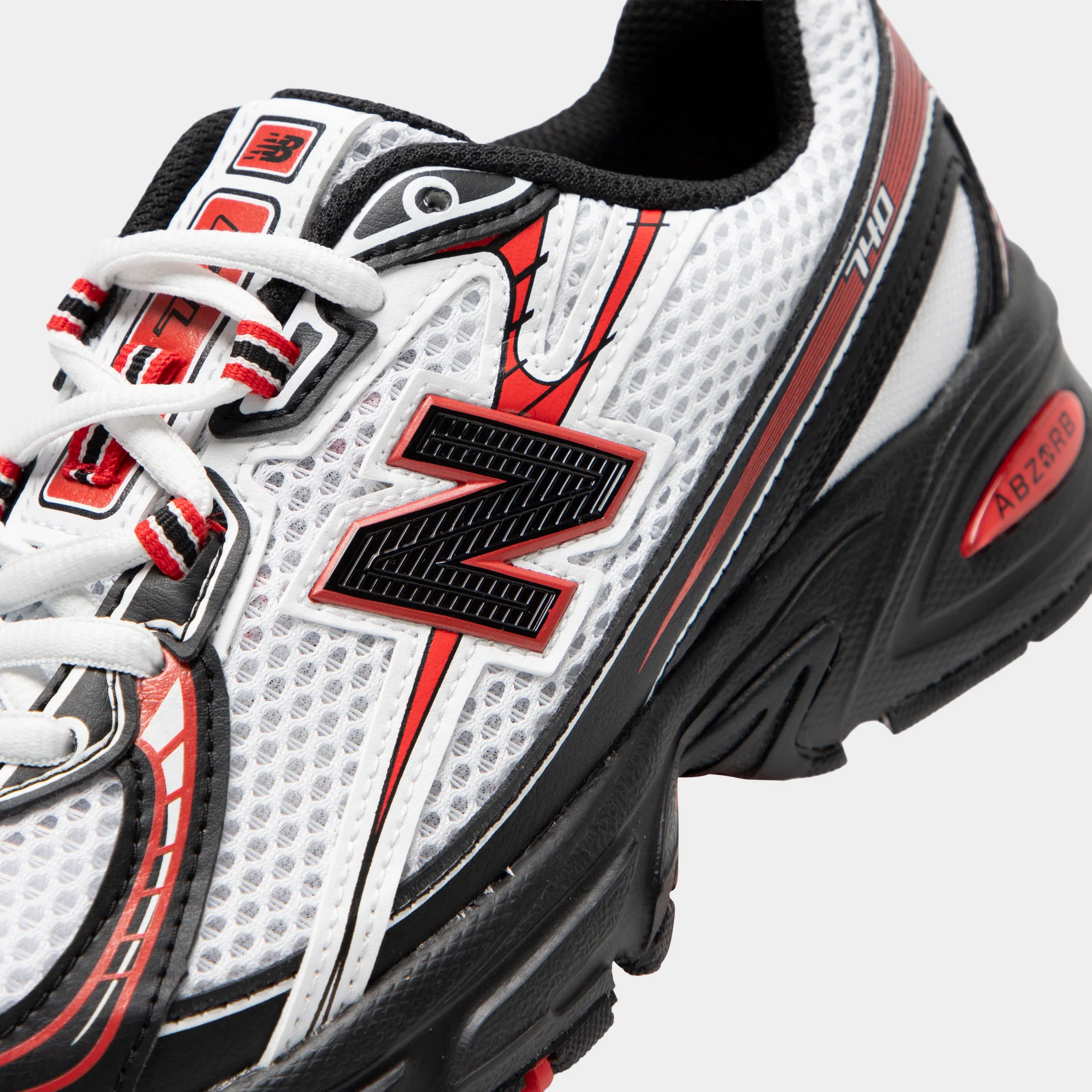 New Balance Juniors' 740 White / Black - Red - Image 3