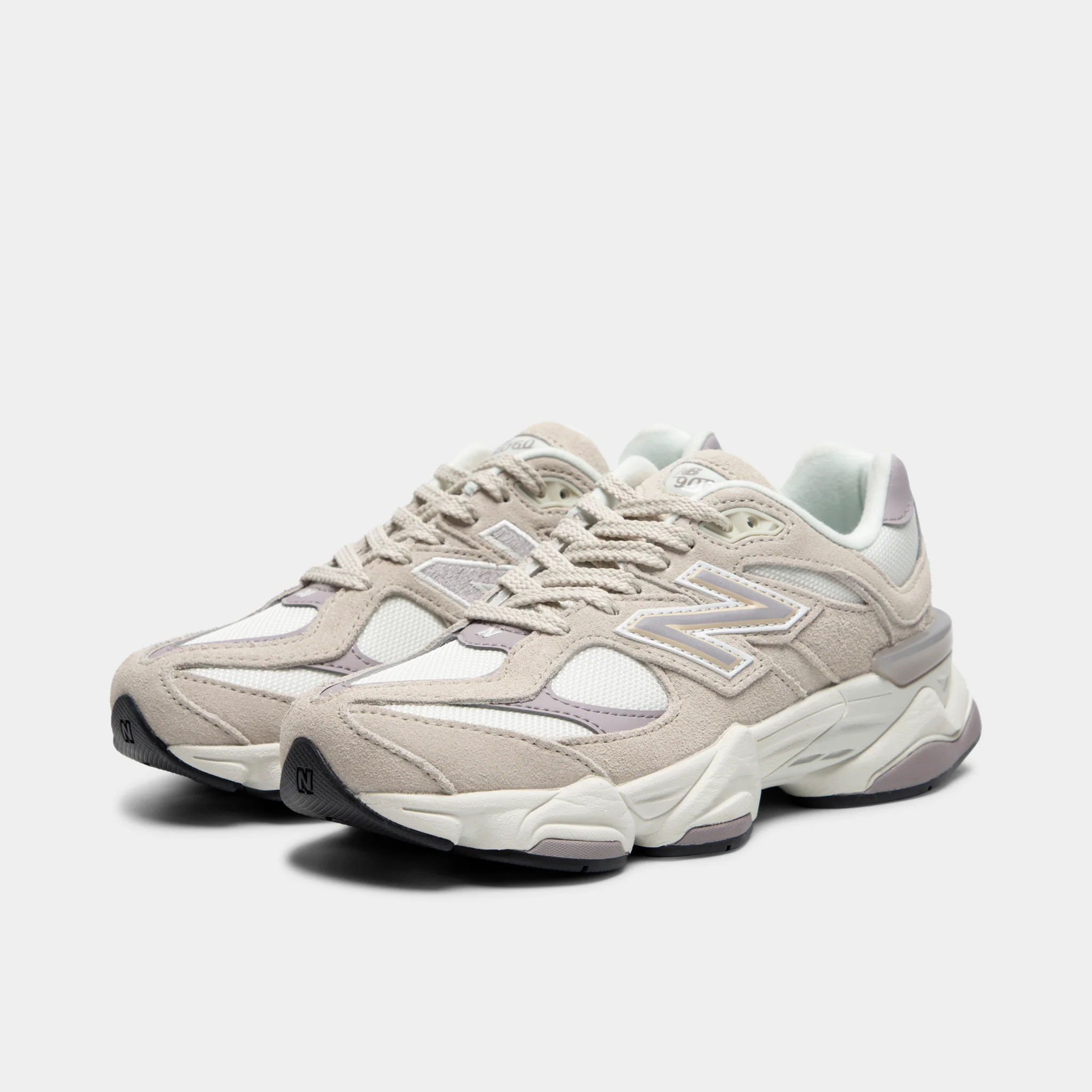 New Balance Juniors' 9060 / Beige - Image 2