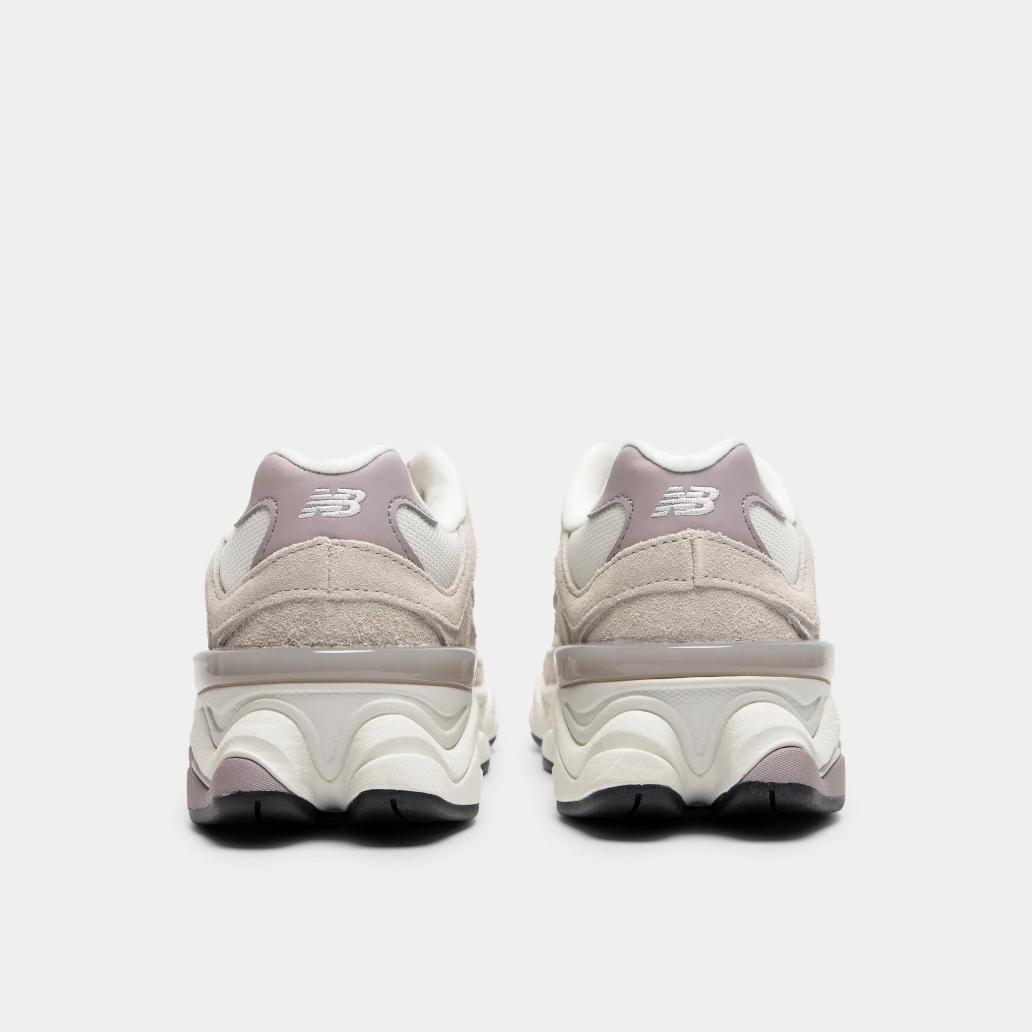 New Balance Juniors' 9060 / Beige - Image 4