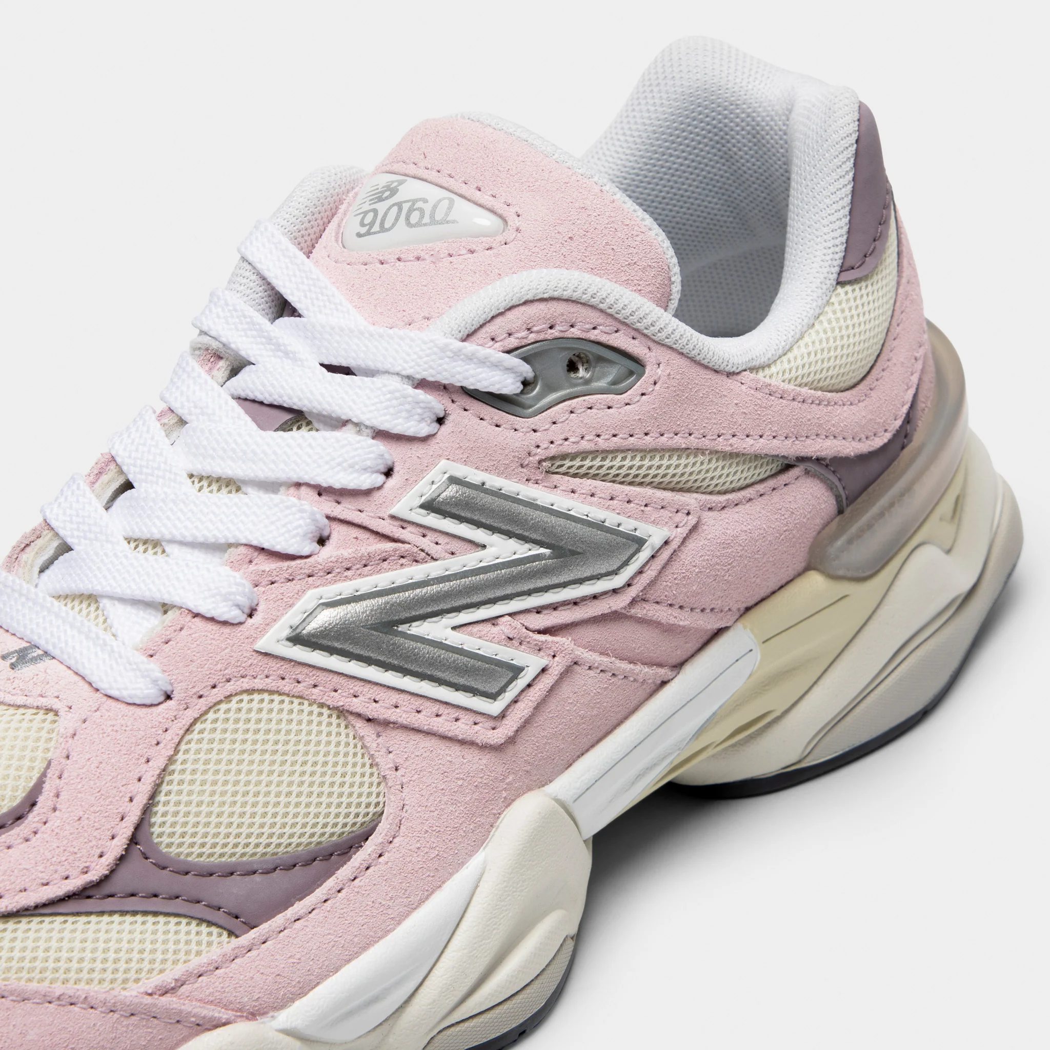 New Balance Juniors' 9060 Rose Sugar / Ice Wine - Image 3