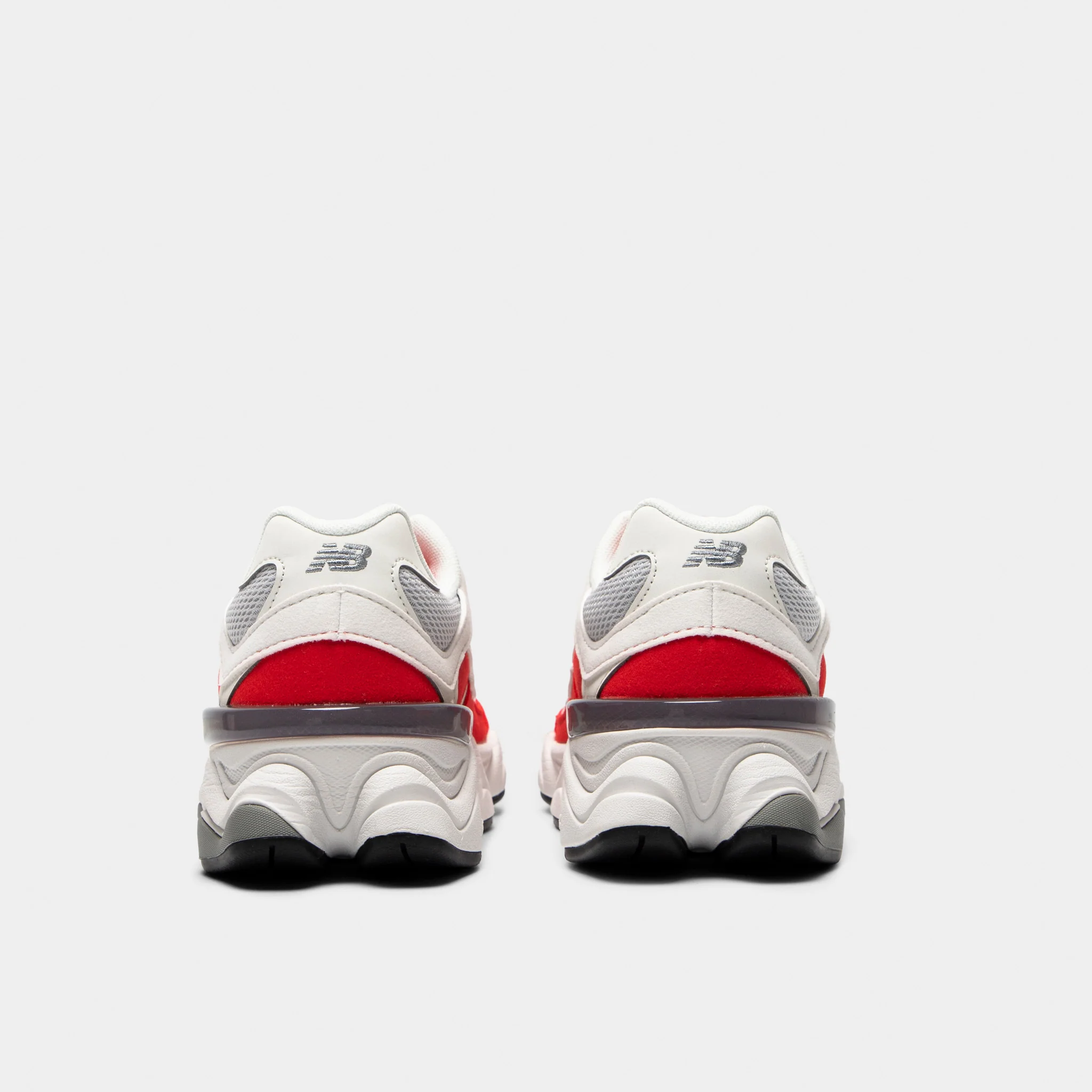 New Balance Juniors' 9060 True Red / Reflection - Image 4