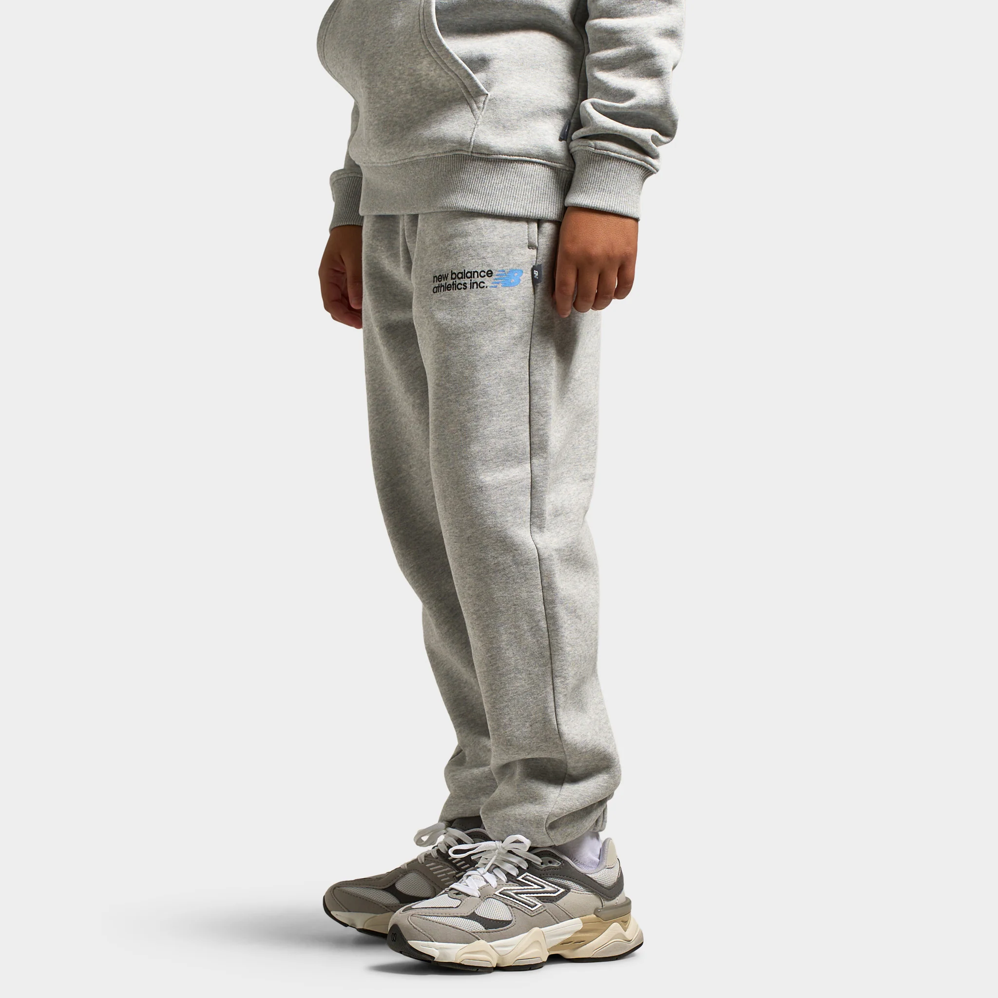 New Balance Juniors' Linear Logo Jogger / Athletic Grey Heat - Image 3