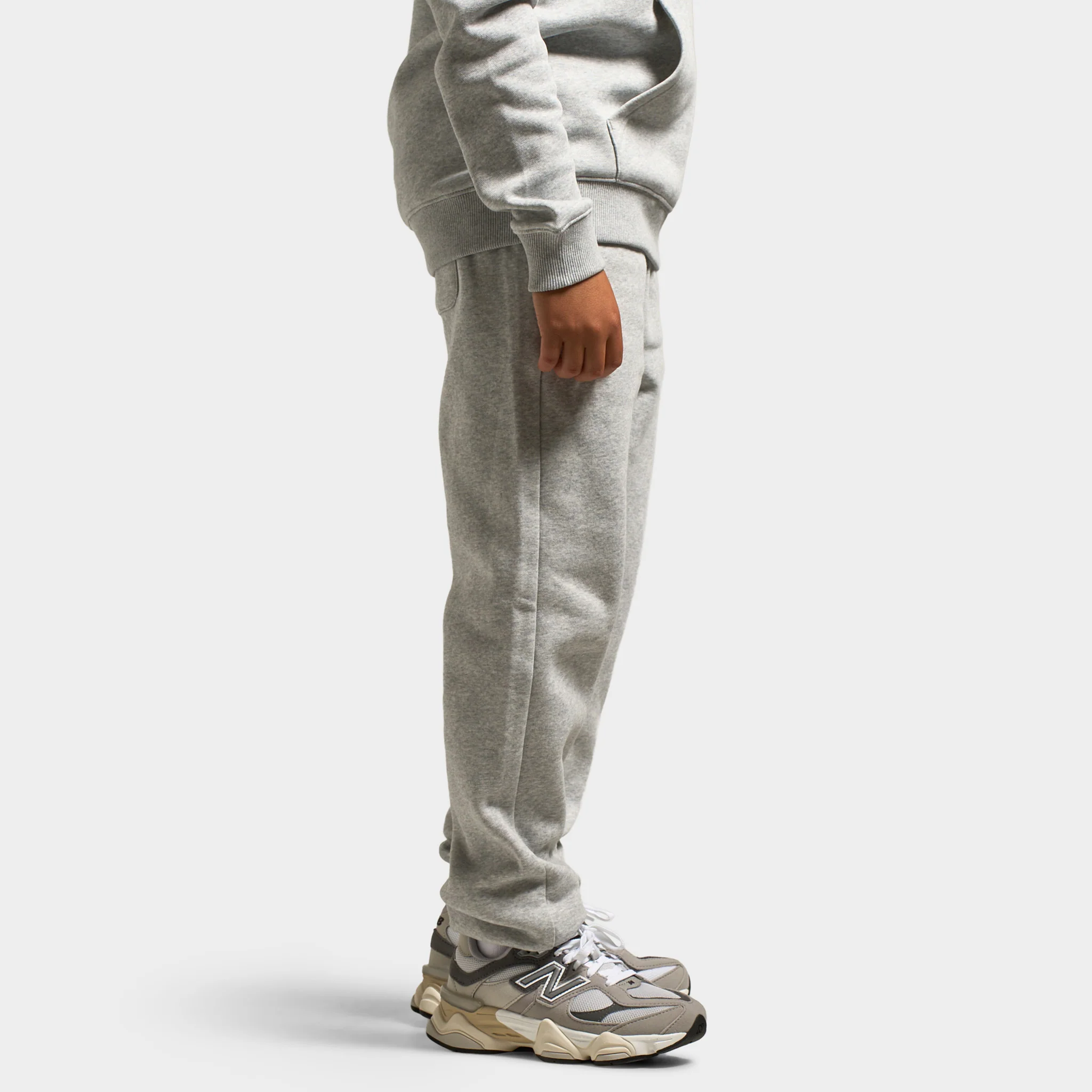 New Balance Juniors' Linear Logo Jogger / Athletic Grey Heat - Image 4
