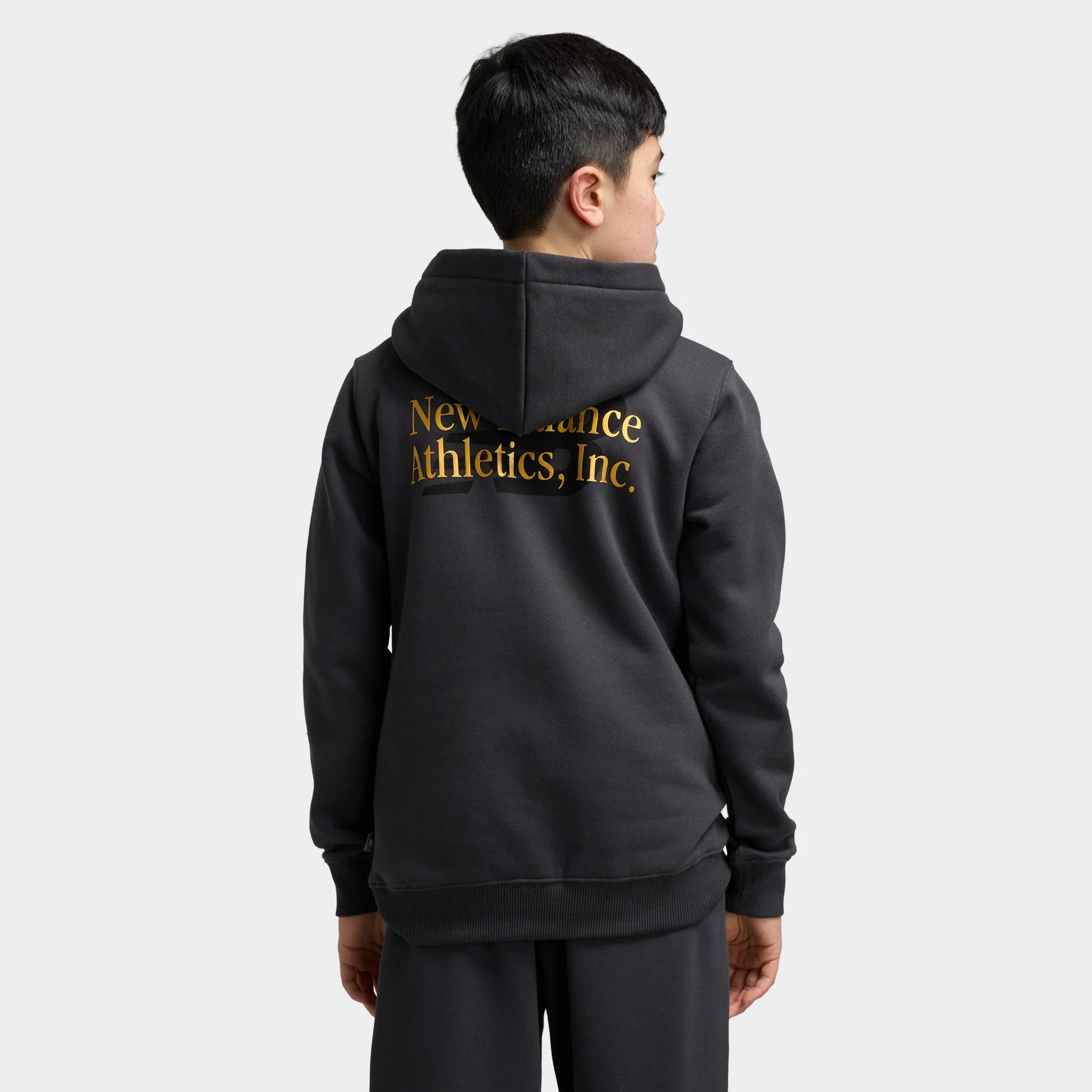 New Balance Juniors' Linear Logo Overlay Hoodie / Caviar Black - Image 2