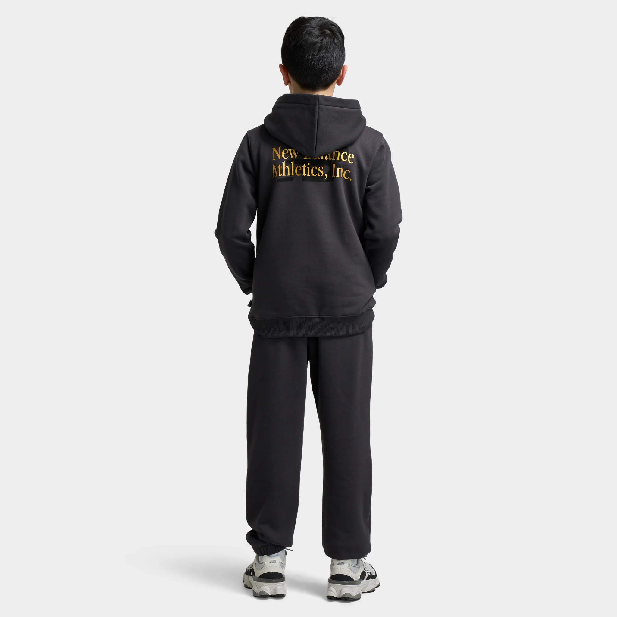 New Balance Juniors' Linear Logo Overlay Hoodie / Caviar Black - Image 5
