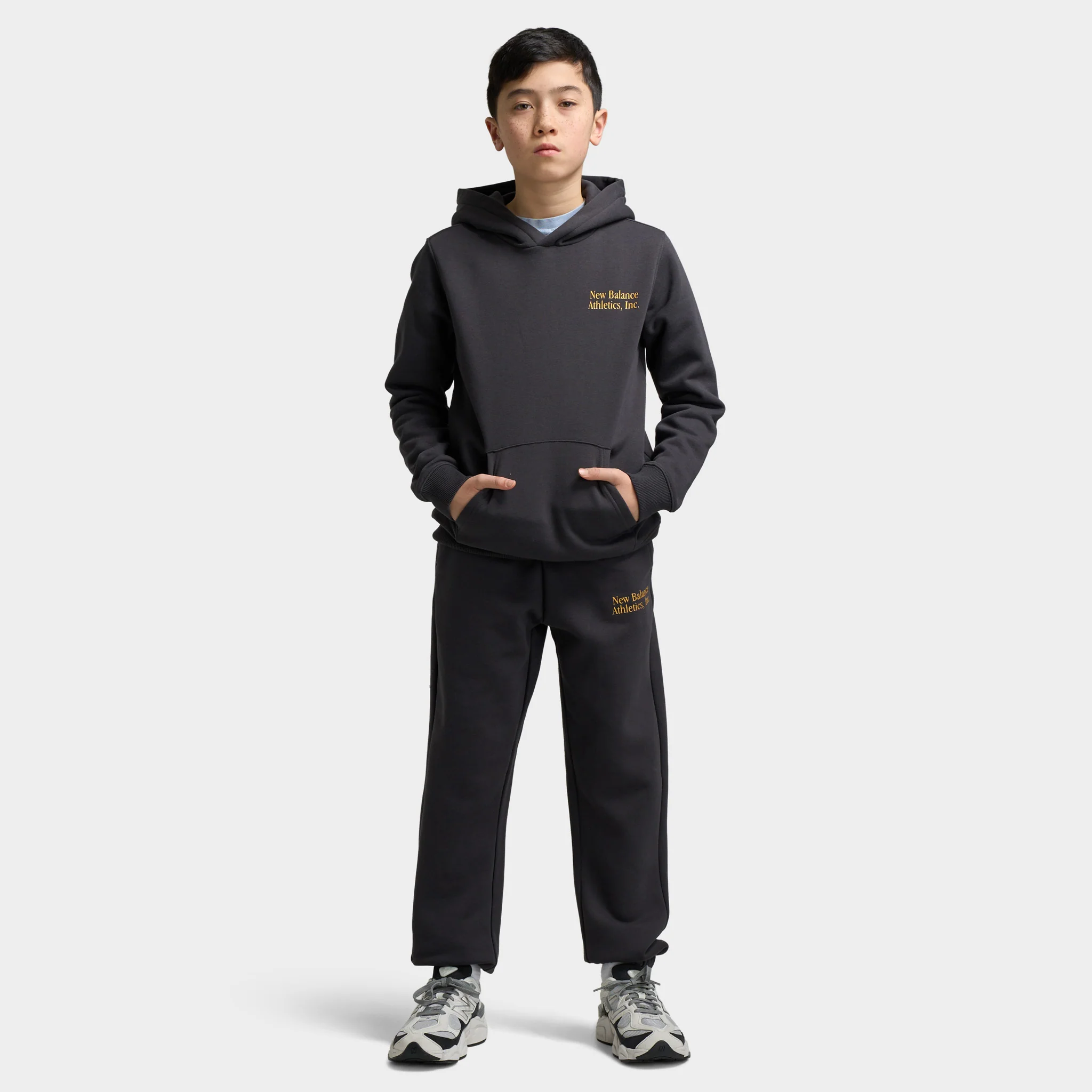 New Balance Juniors' Linear Logo Overlay Hoodie / Caviar Black - Image 6