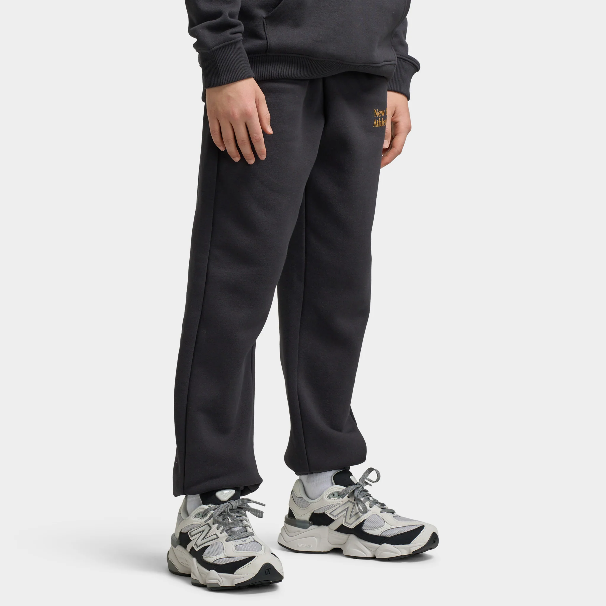 New Balance Juniors' Linear Logo Overlay Joggers / Caviar Bl - Image 4