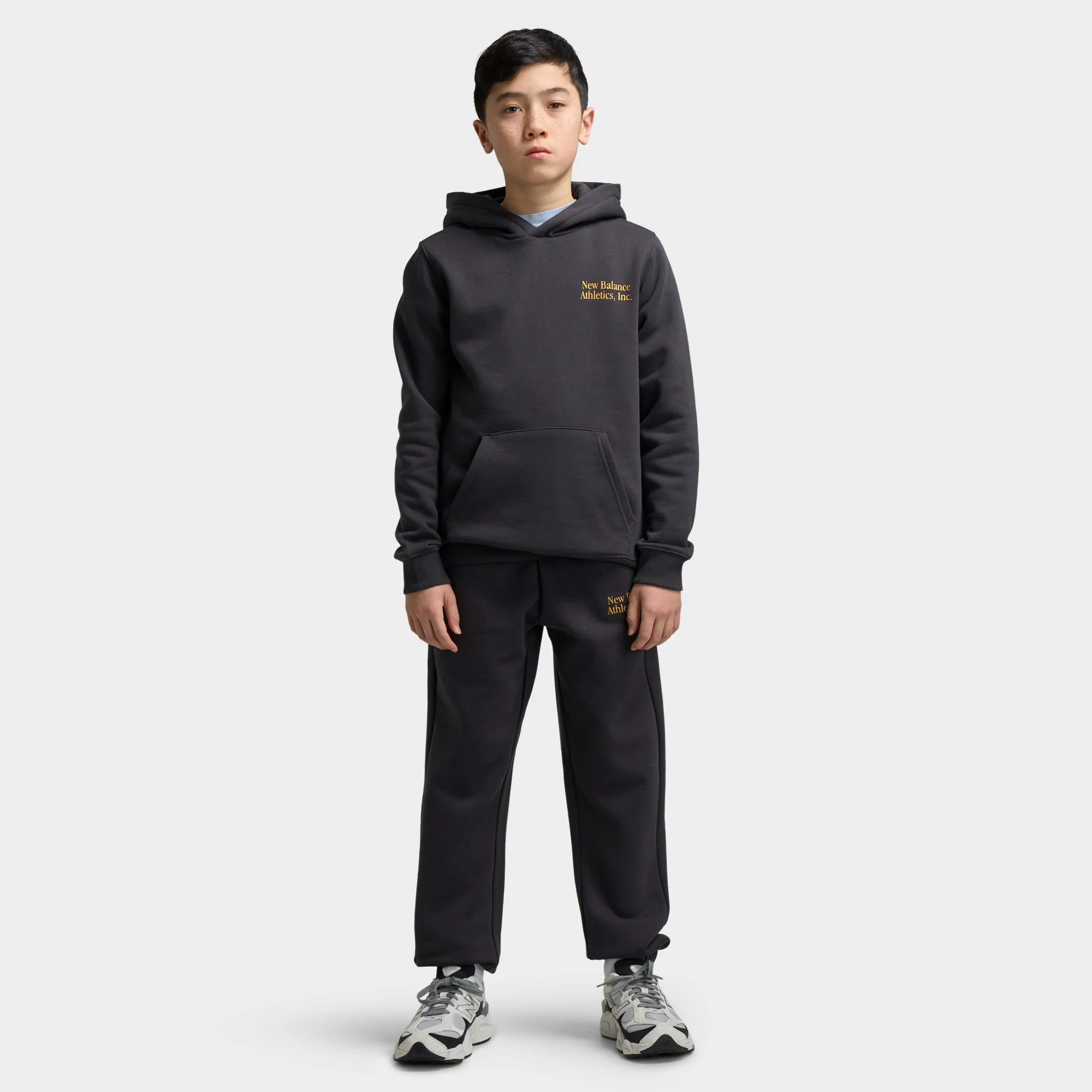 New Balance Juniors' Linear Logo Overlay Joggers / Caviar Bl - Image 6
