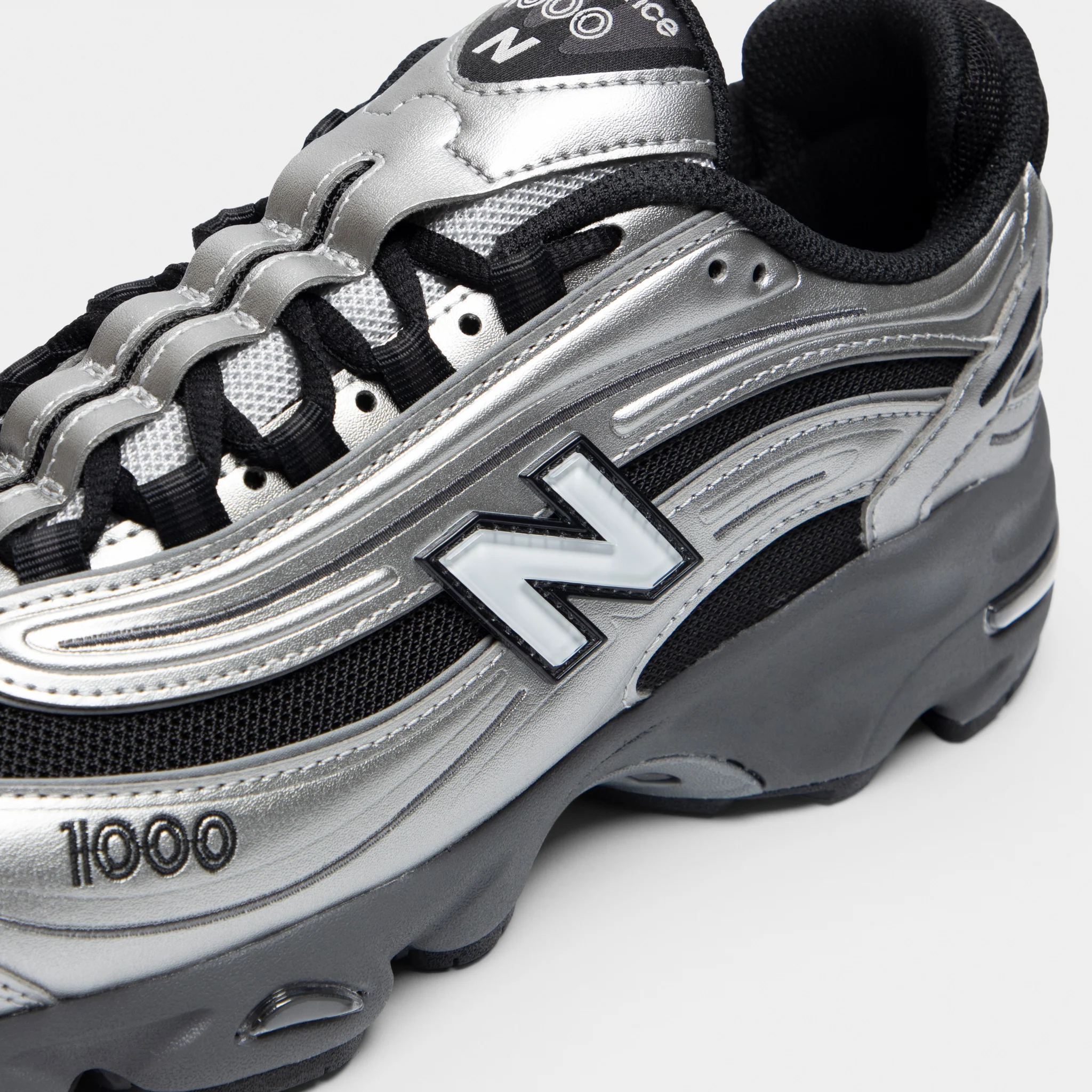 New Balance M1000 Silver Metallic / Black - Image 3