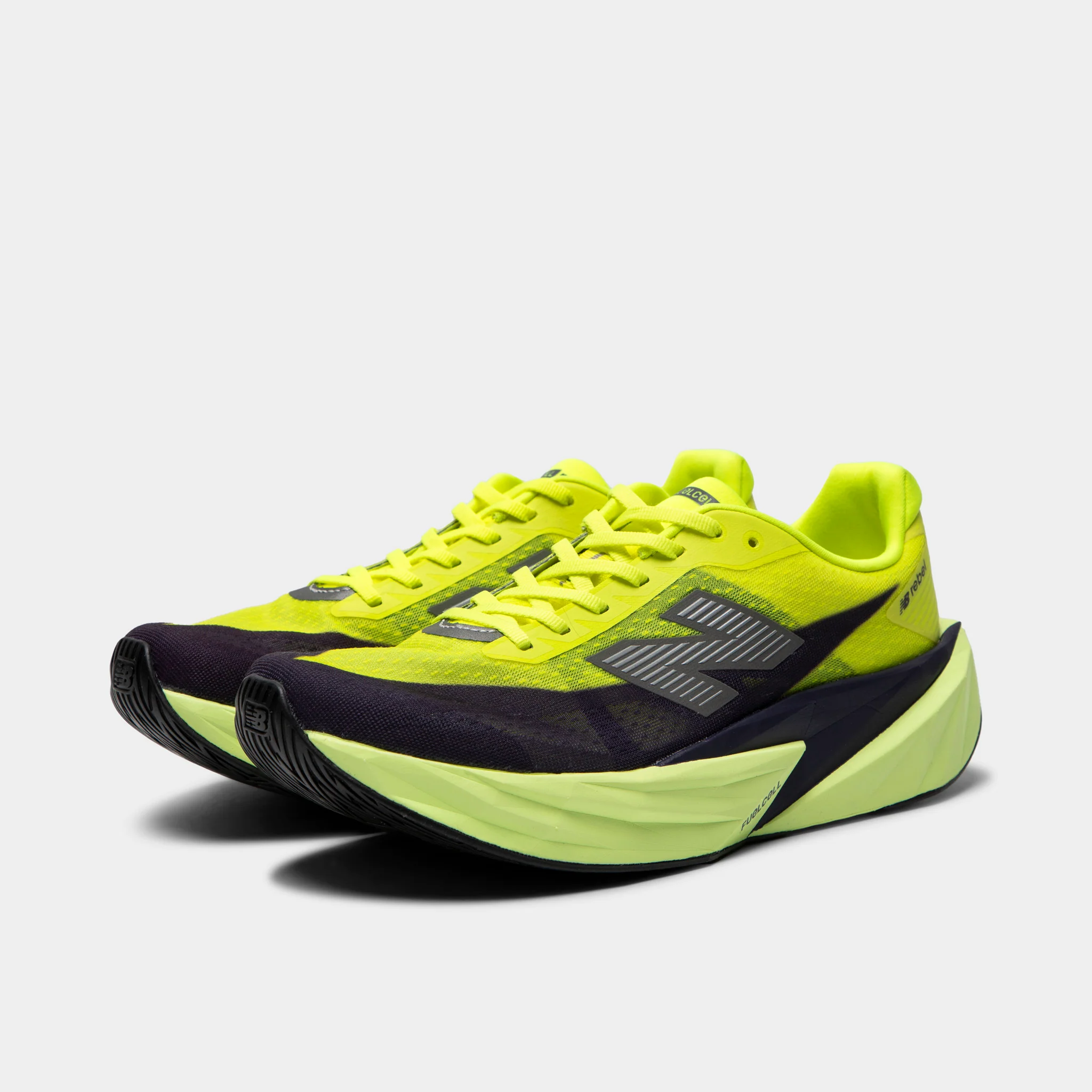 New Balance FuelCell Rebel V5 Alkaline Green - Image 2