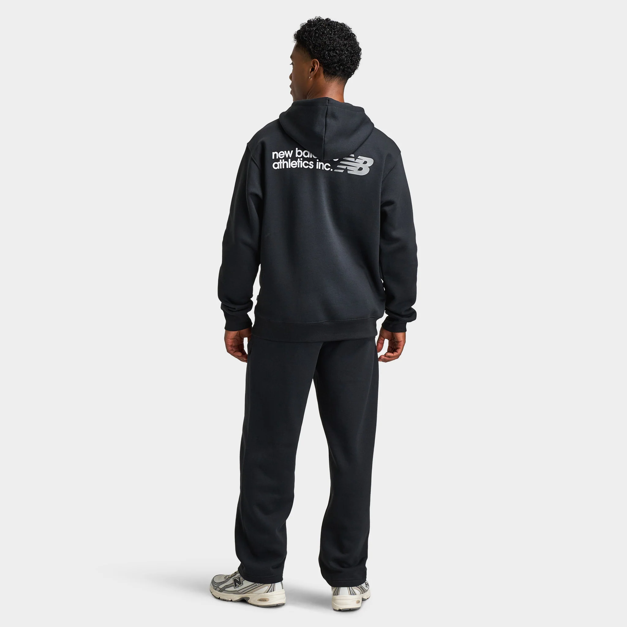 New Balance Tone Big Logo Hoodie / Black - Image 5