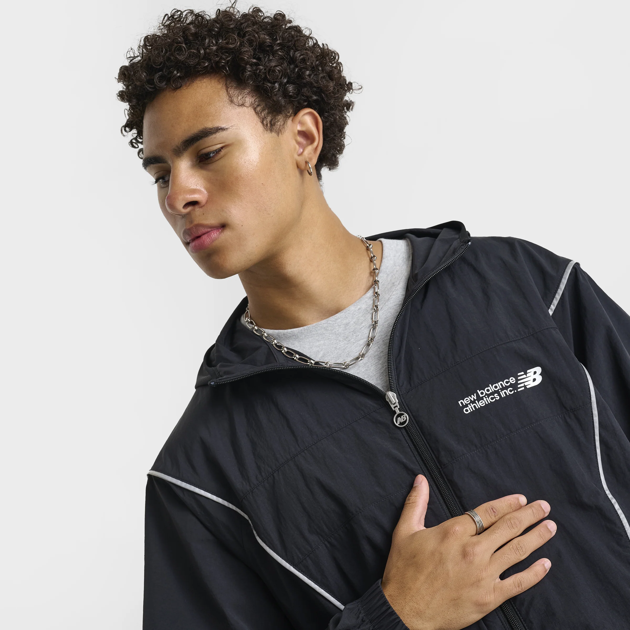 New Balance Vision Woven Jacket Black / 3M Reflective - Image 5