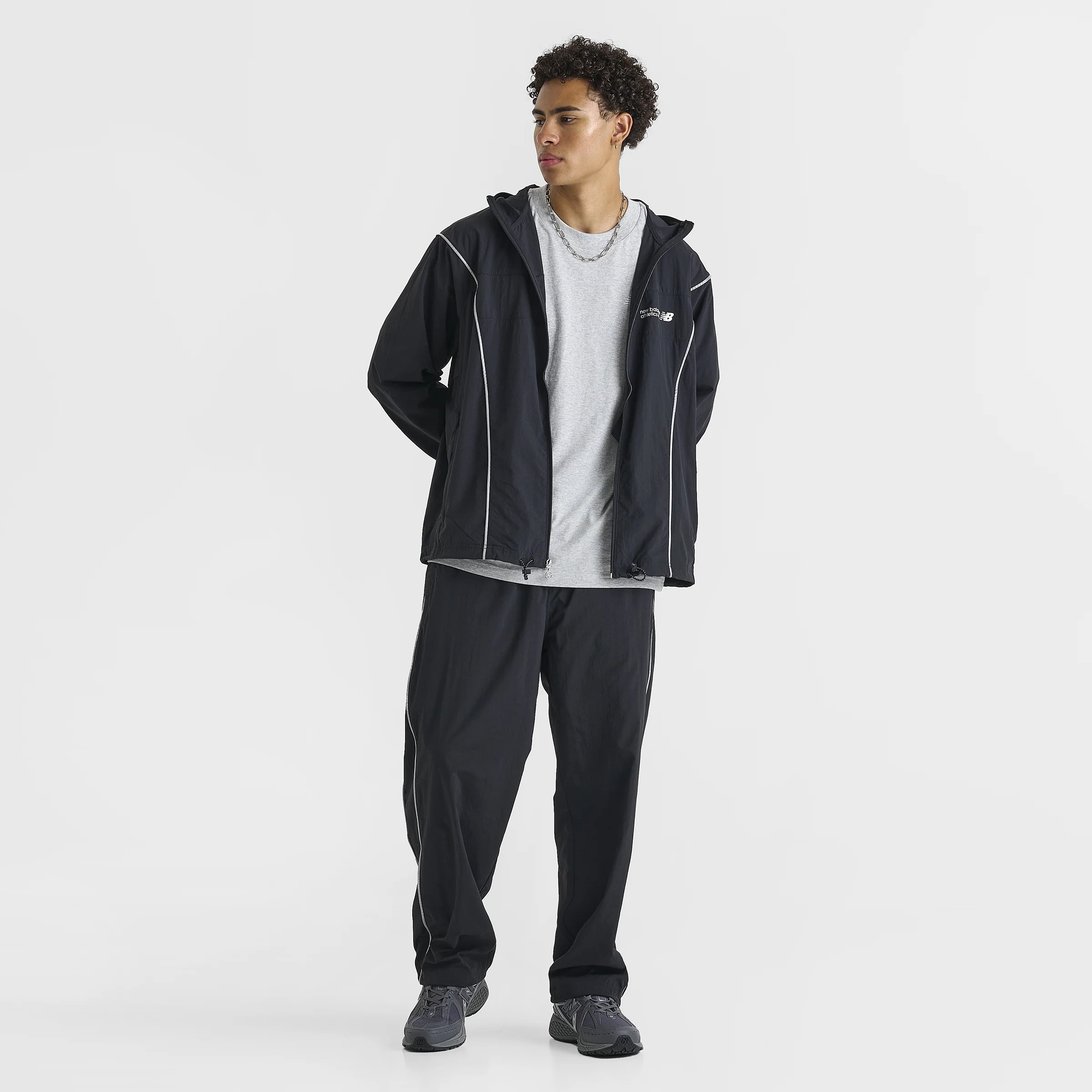 New Balance Vision Woven Jacket Black / 3M Reflective - Image 6