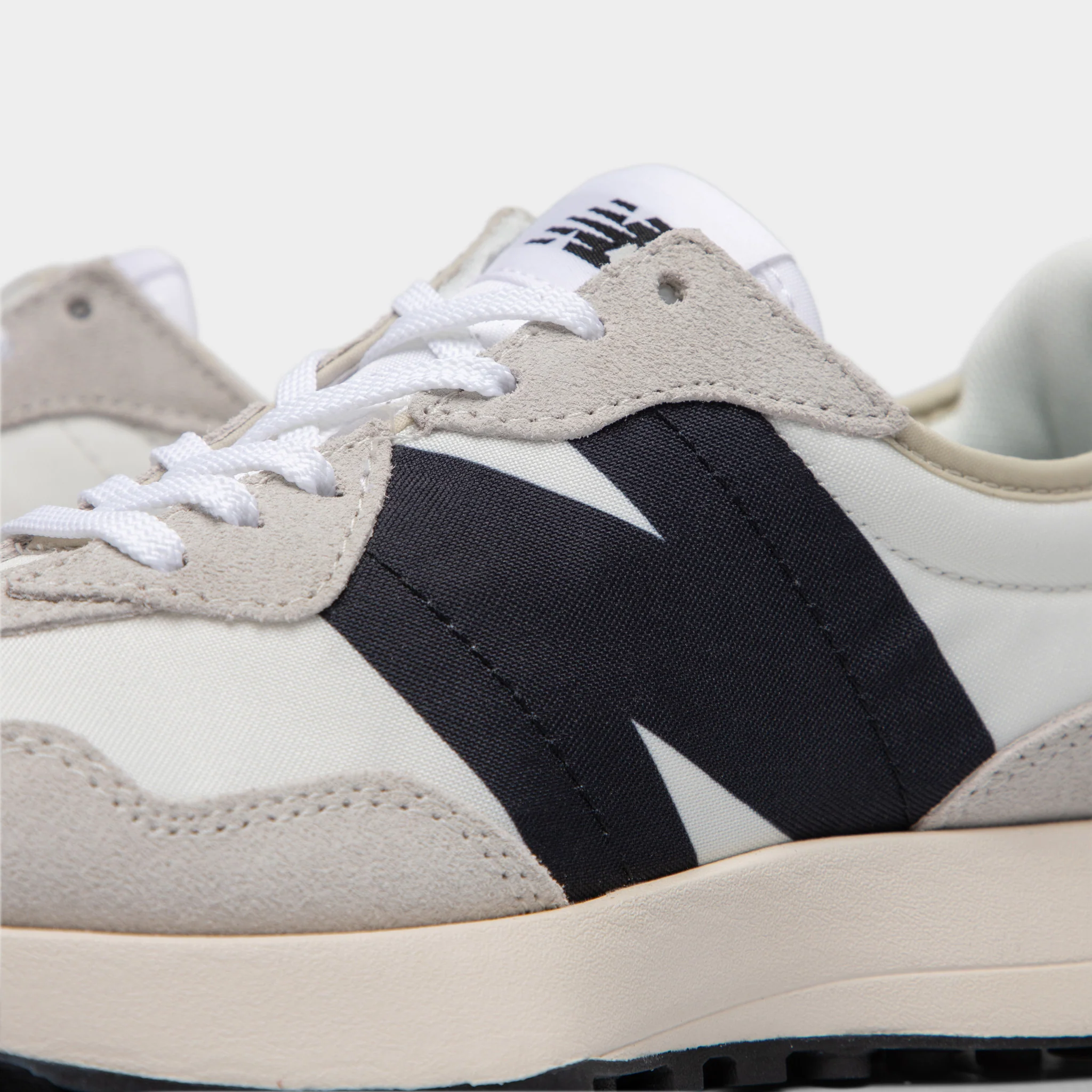 New Balance Women's 327 Sea Salt / Black - Image 3