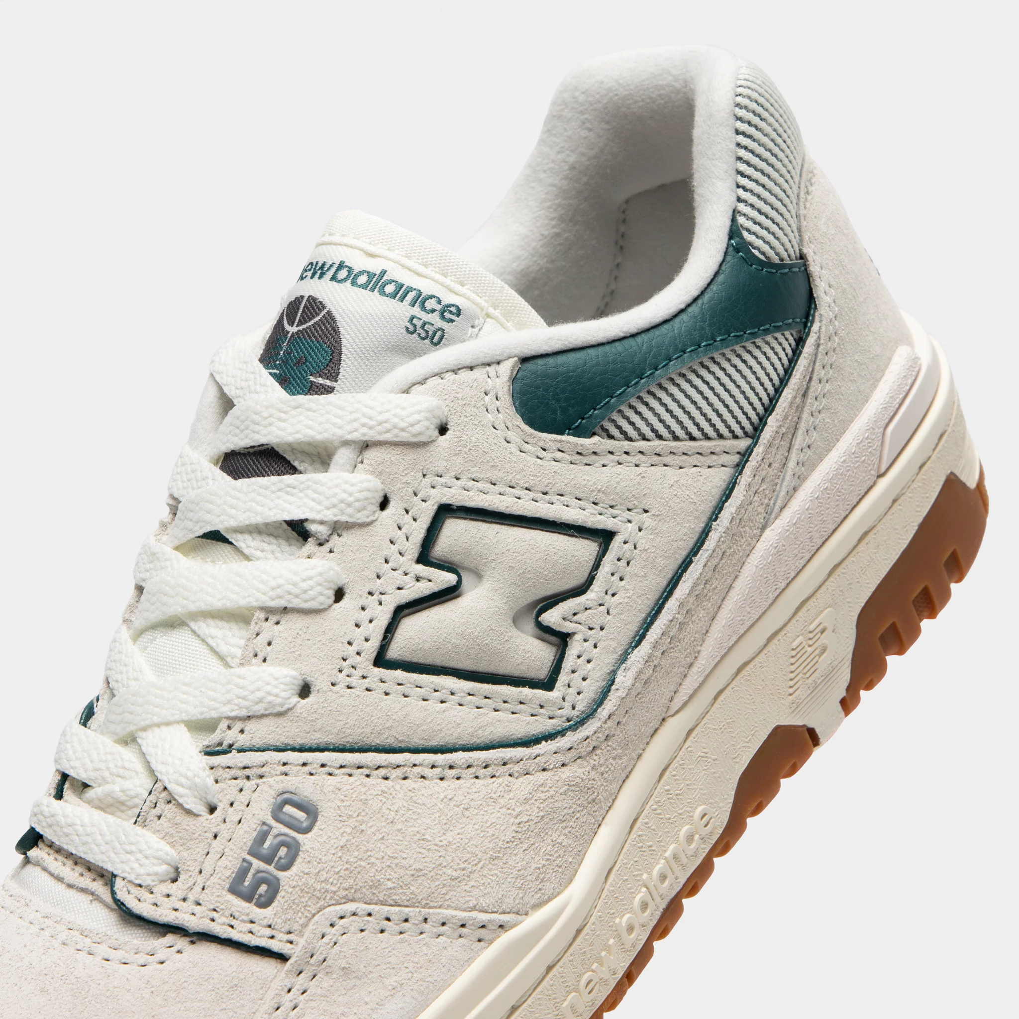 New Balance Women's 550 Sea Salt / New Spruce - Image 3