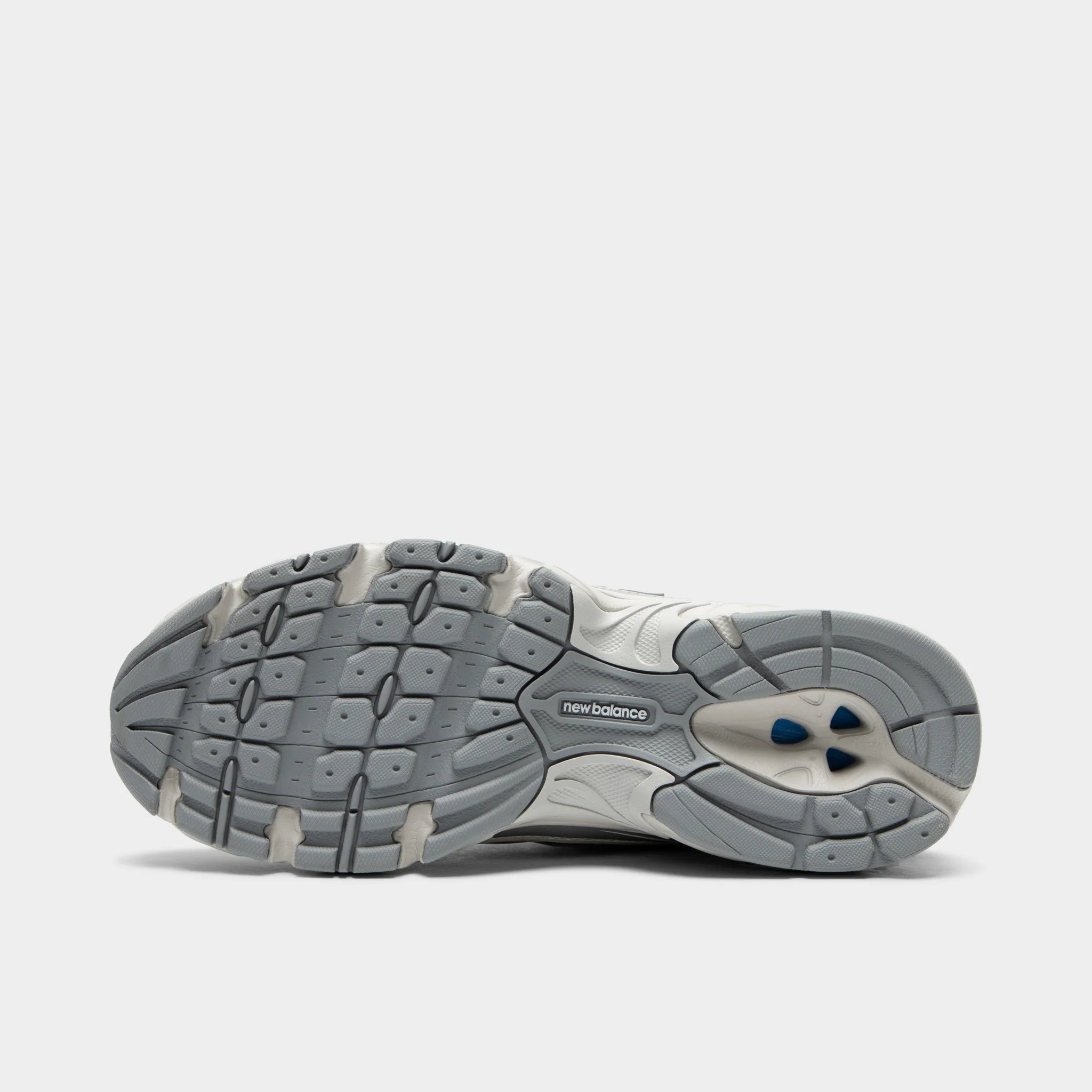 New Balance 740 Metallic Silver / Metallic Silver - Image 6